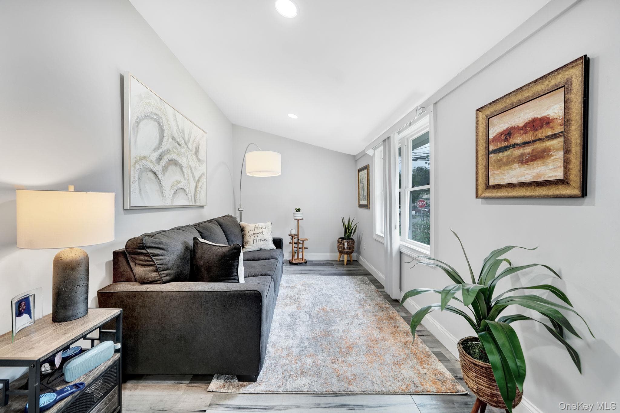 110 N Park Avenue thumbnail 3