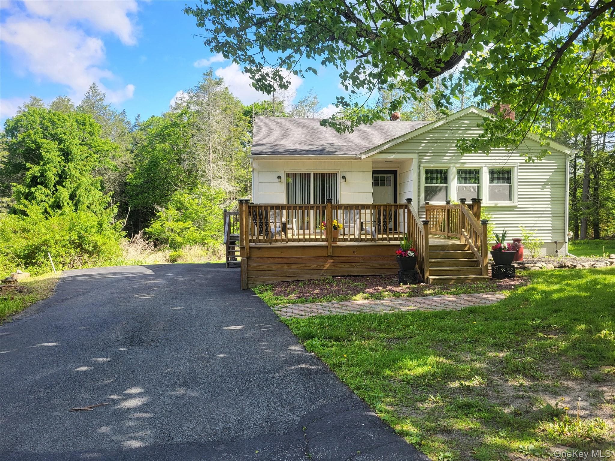 286 Dingle Daisy Road thumbnail 2