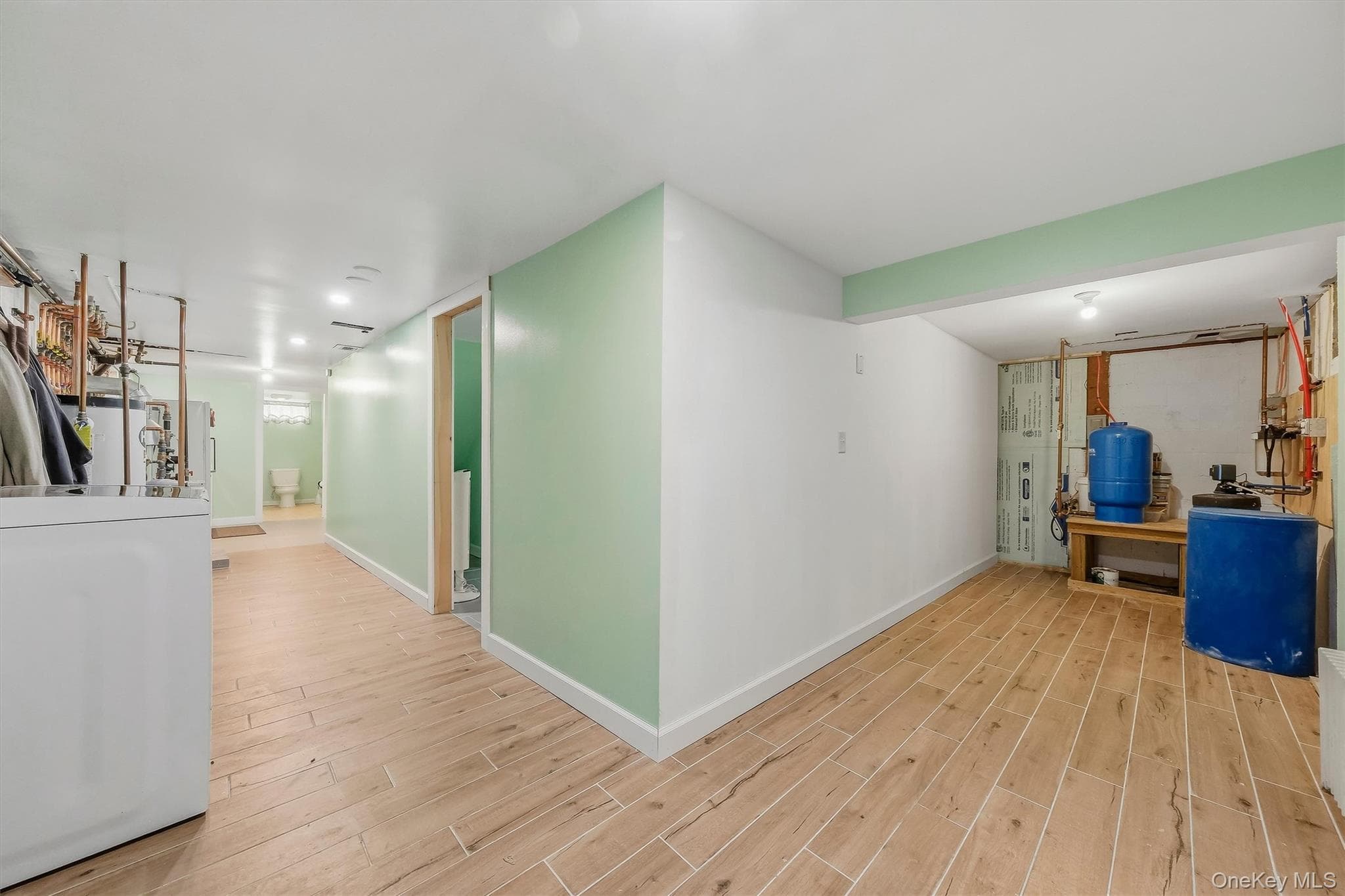 112 Lippincott Road thumbnail 32