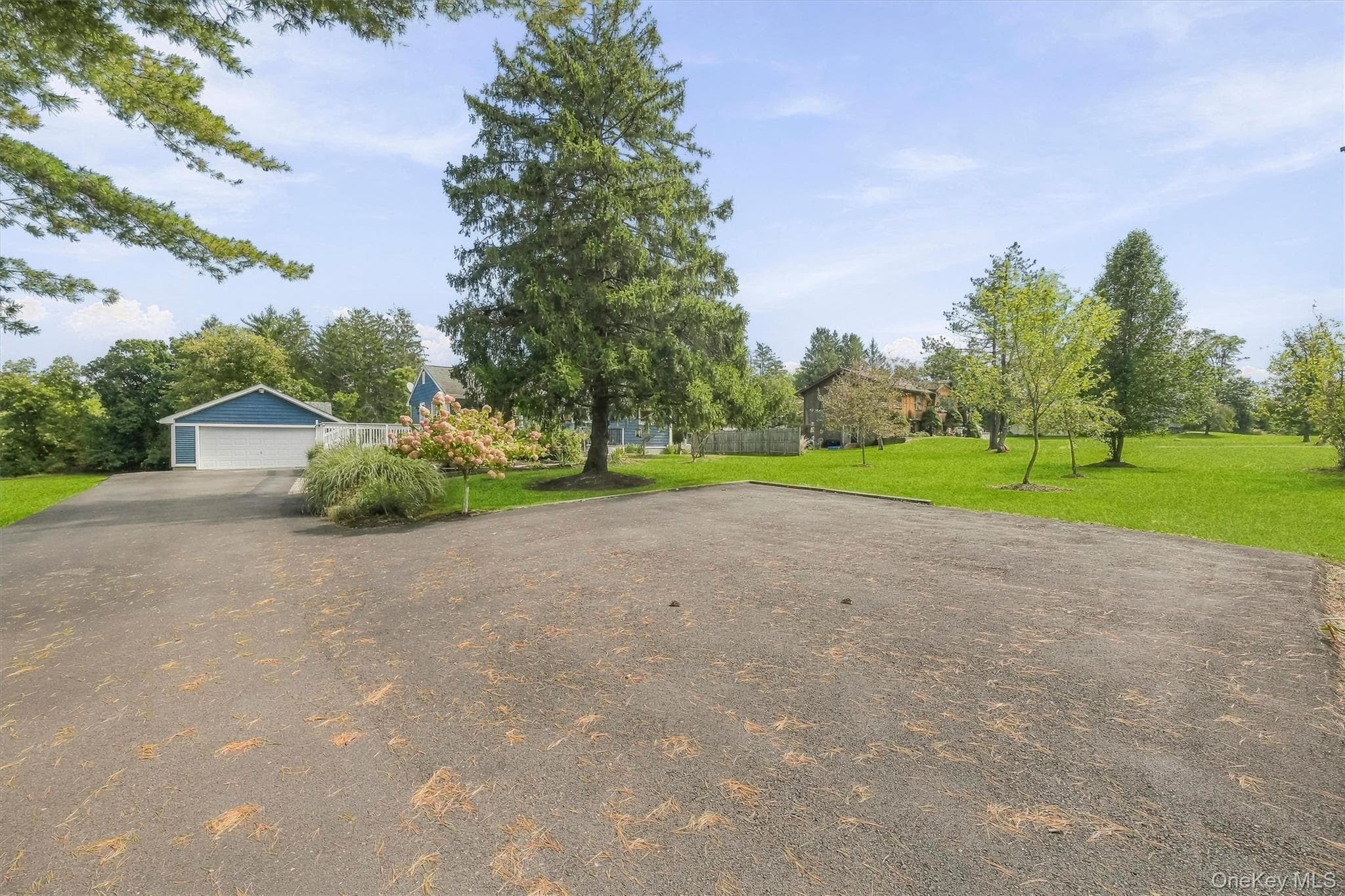 112 Lippincott Road thumbnail 4