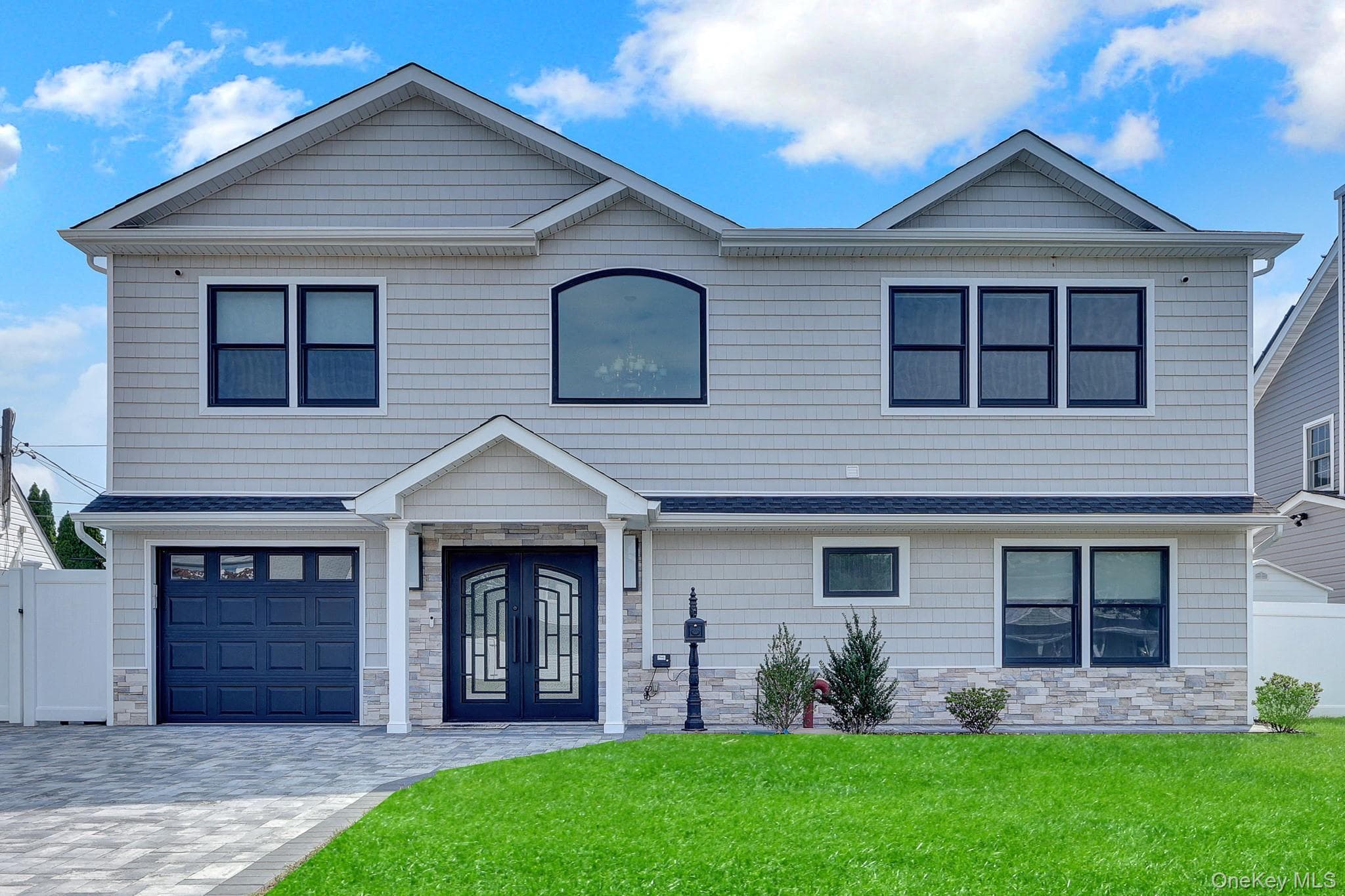 129 Tardy Lane, Wantagh