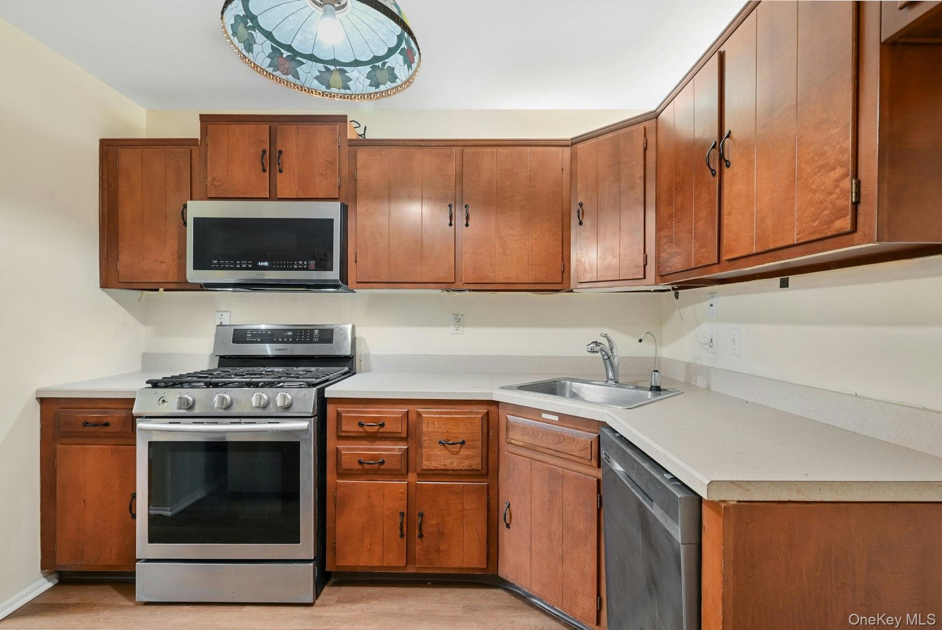 66 Parkside Drive Unit: 66 thumbnail 5