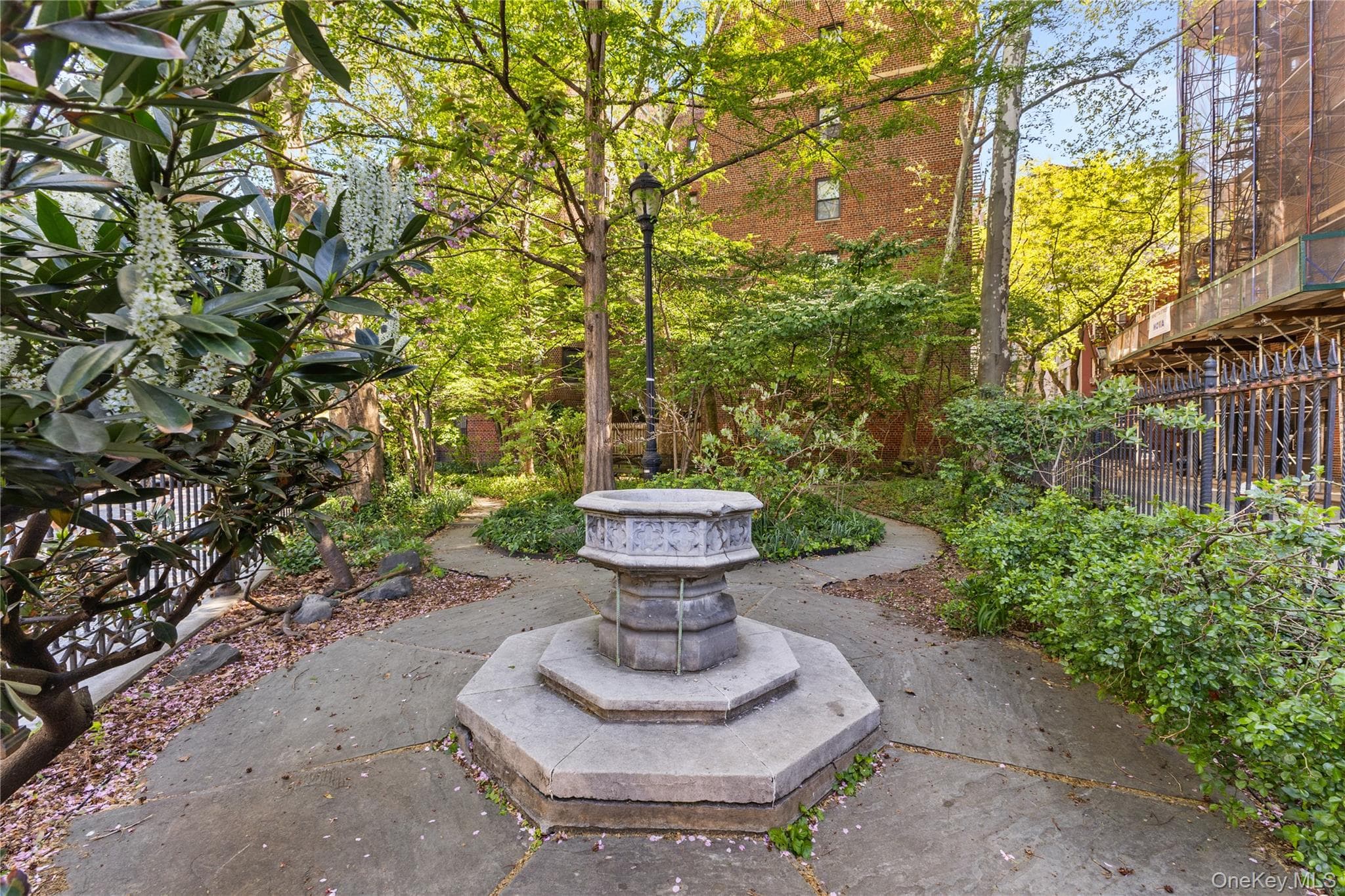 290 Sixth Avenue Unit: 4E thumbnail 17