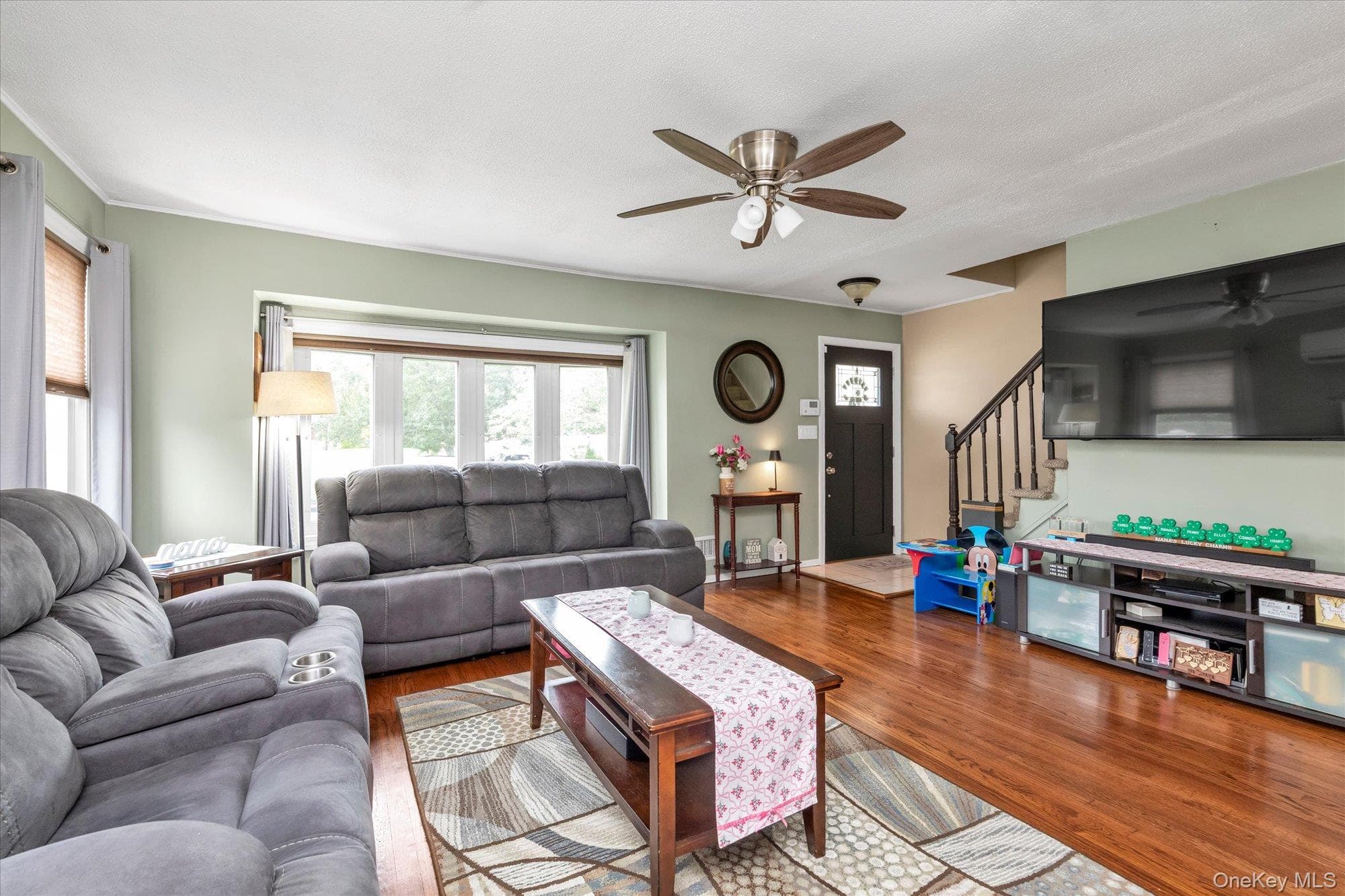 3917 Miller Place thumbnail 2