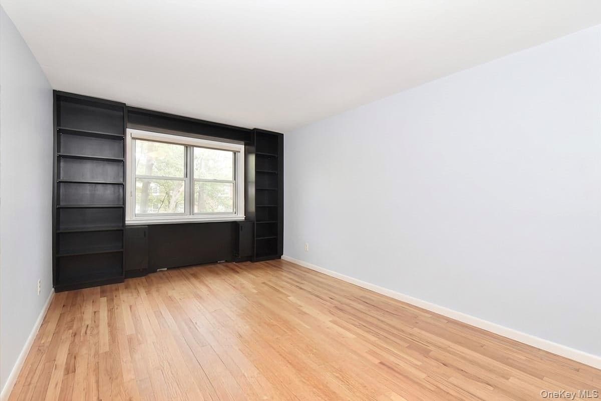 180 S Middle Neck Road Unit: 3-K thumbnail 15