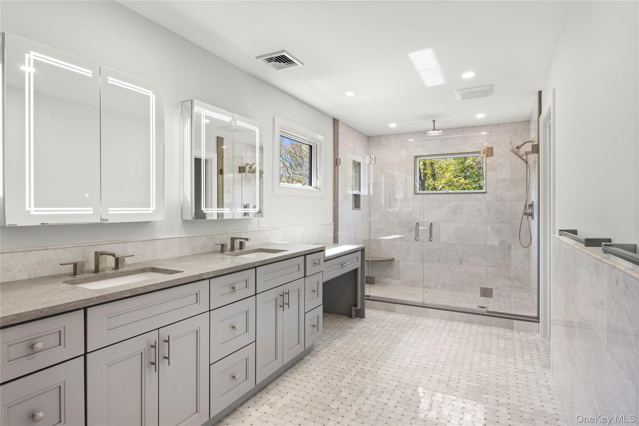 206 Beverly Road thumbnail 16