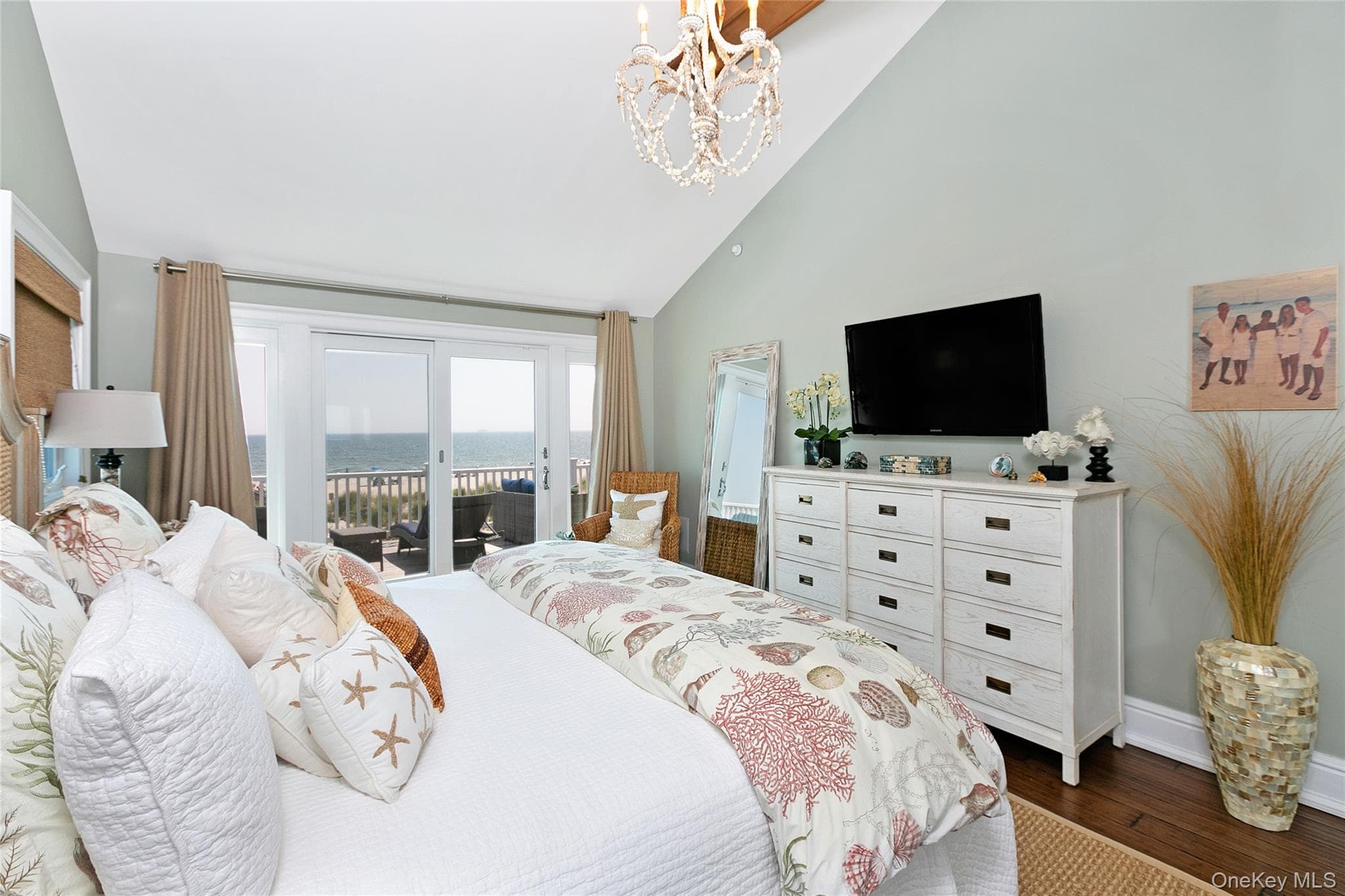 879 Oceanfront thumbnail 28