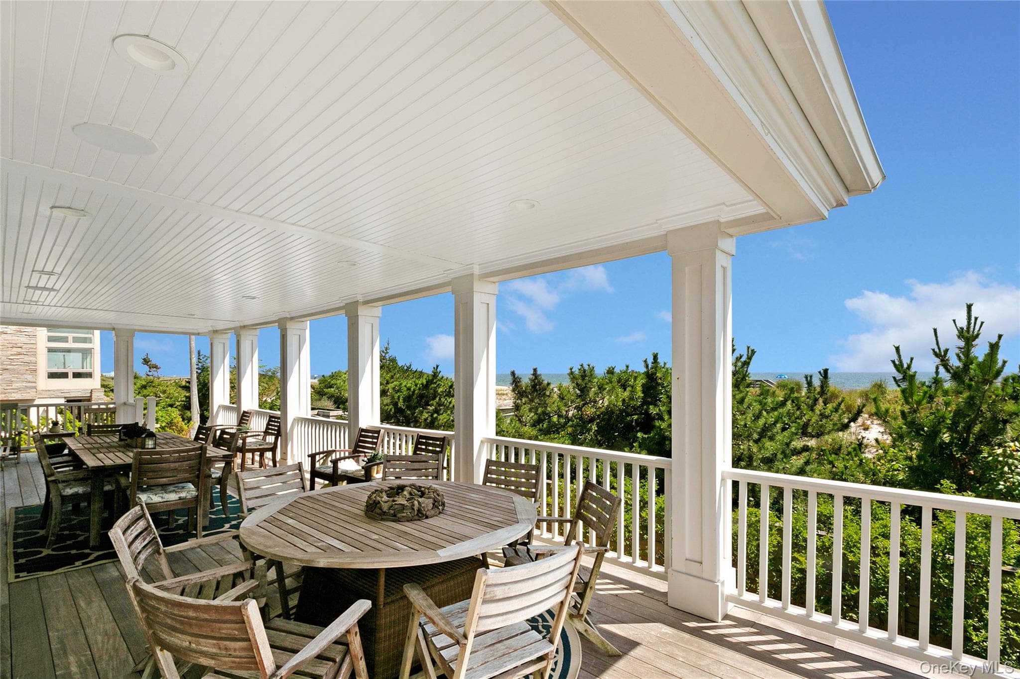 879 Oceanfront thumbnail 25
