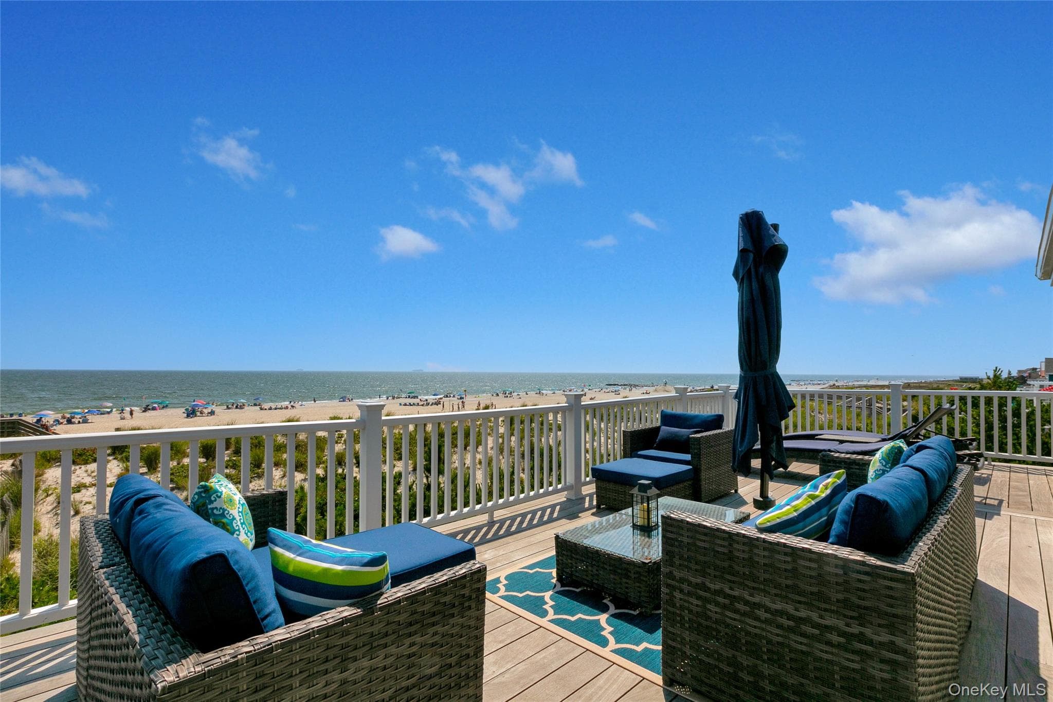 879 Oceanfront thumbnail 36