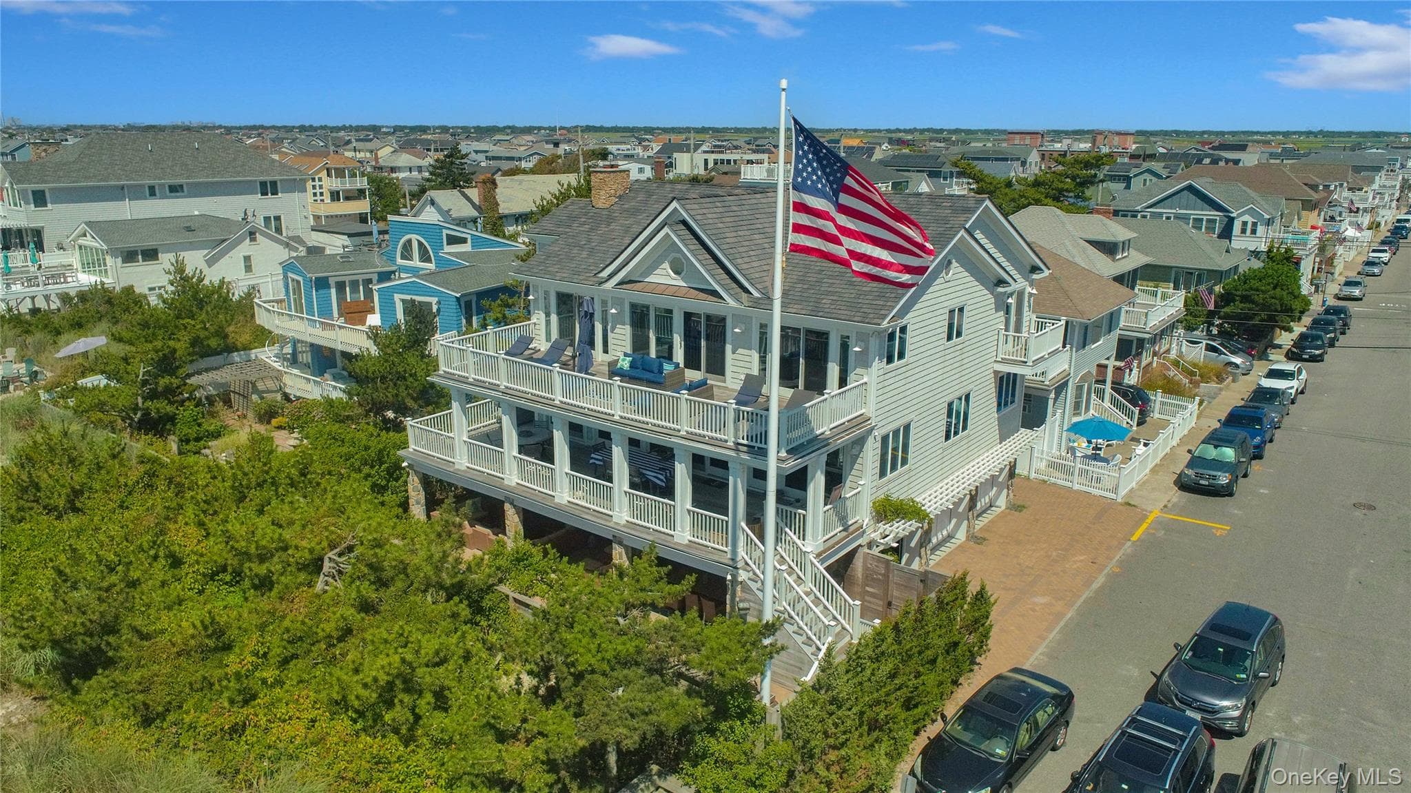 879 Oceanfront photo 1