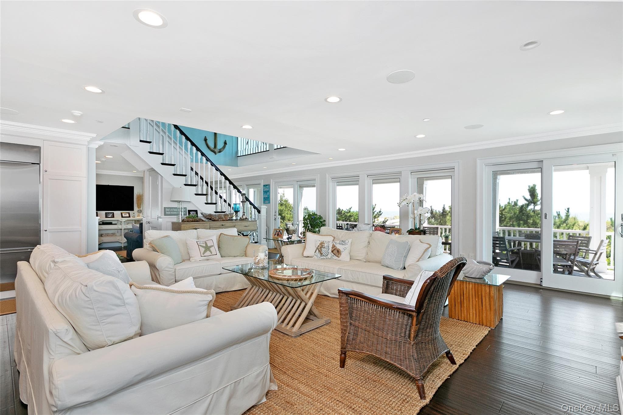 879 Oceanfront thumbnail 16