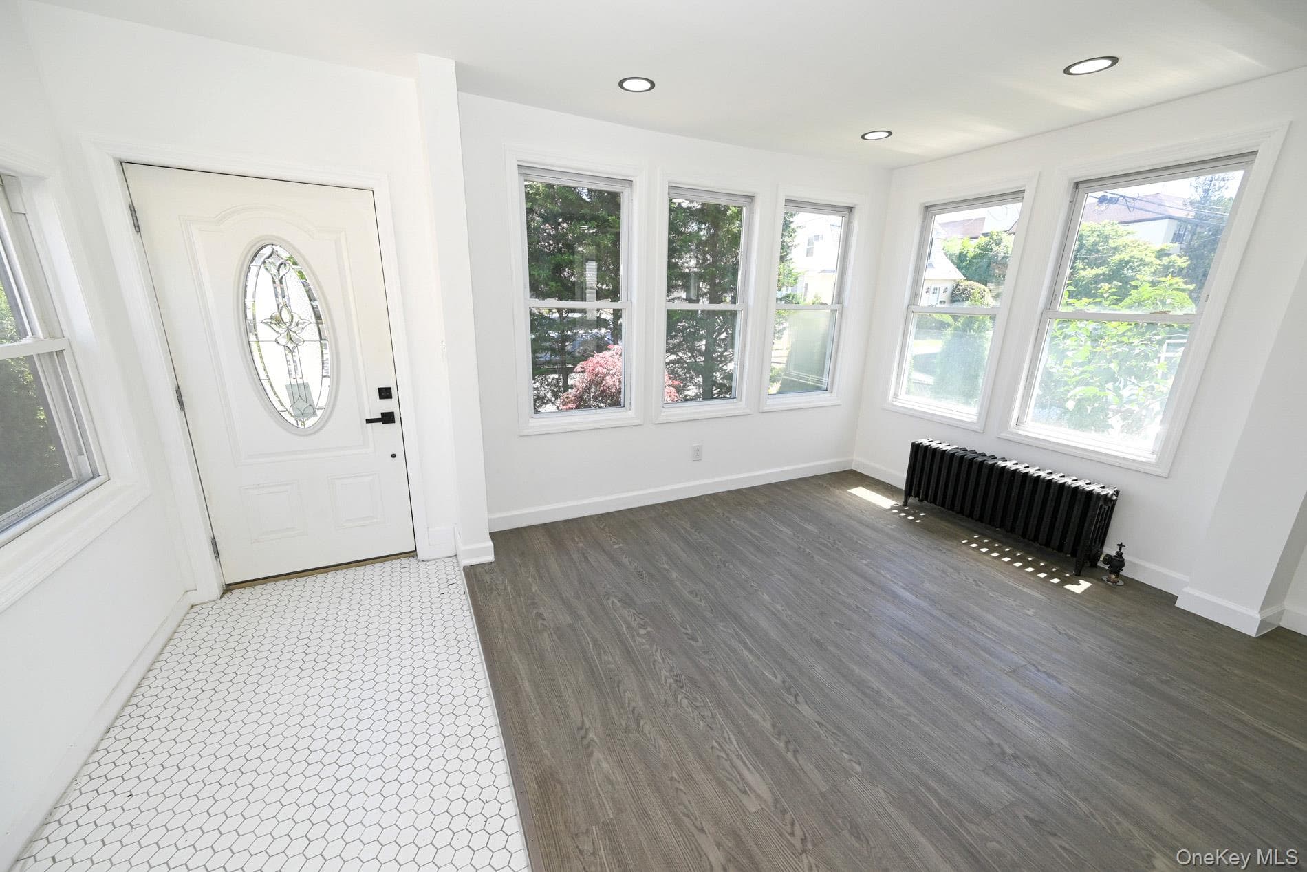 55 Hartwell Place thumbnail 2