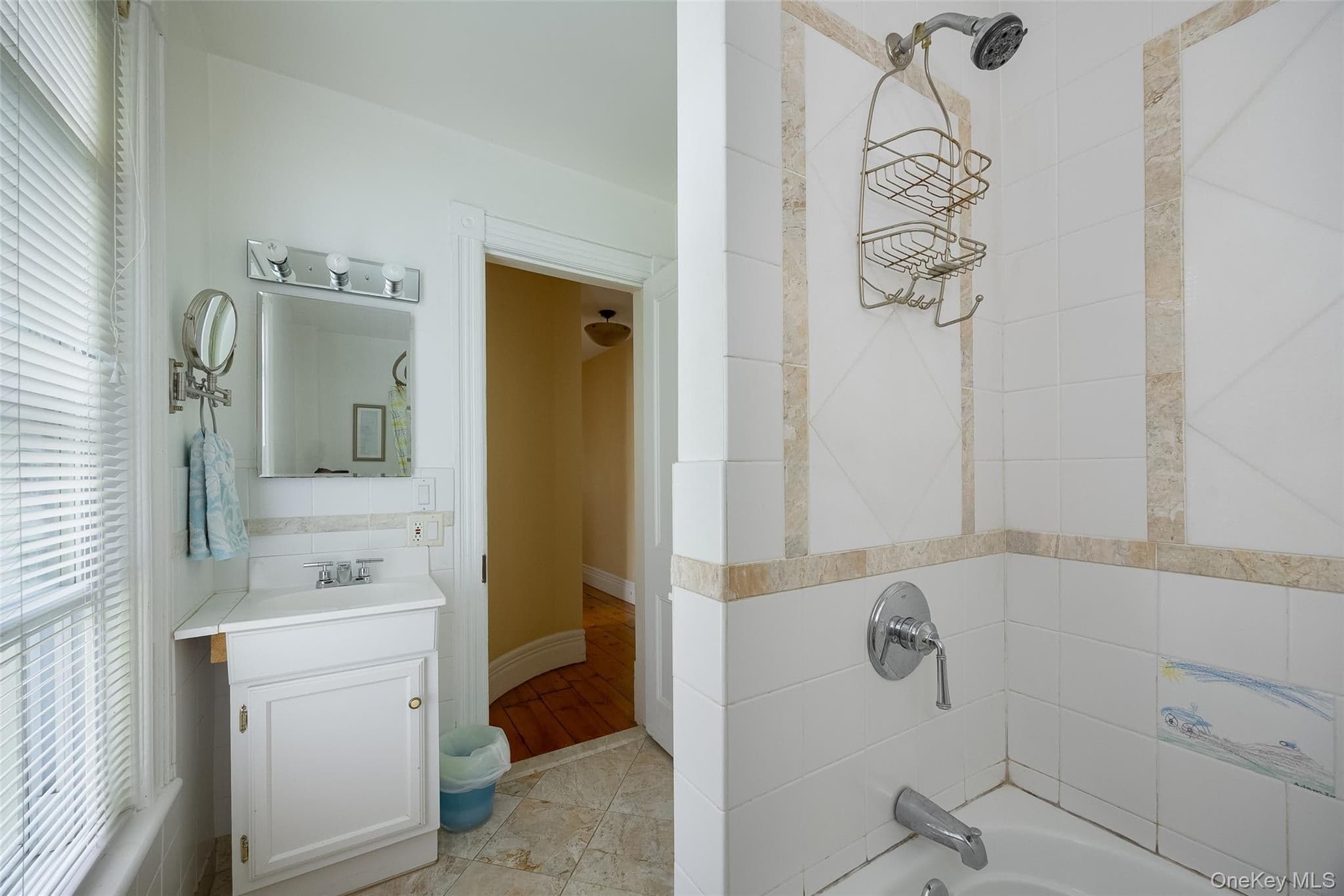 125 Vineyard Avenue thumbnail 23