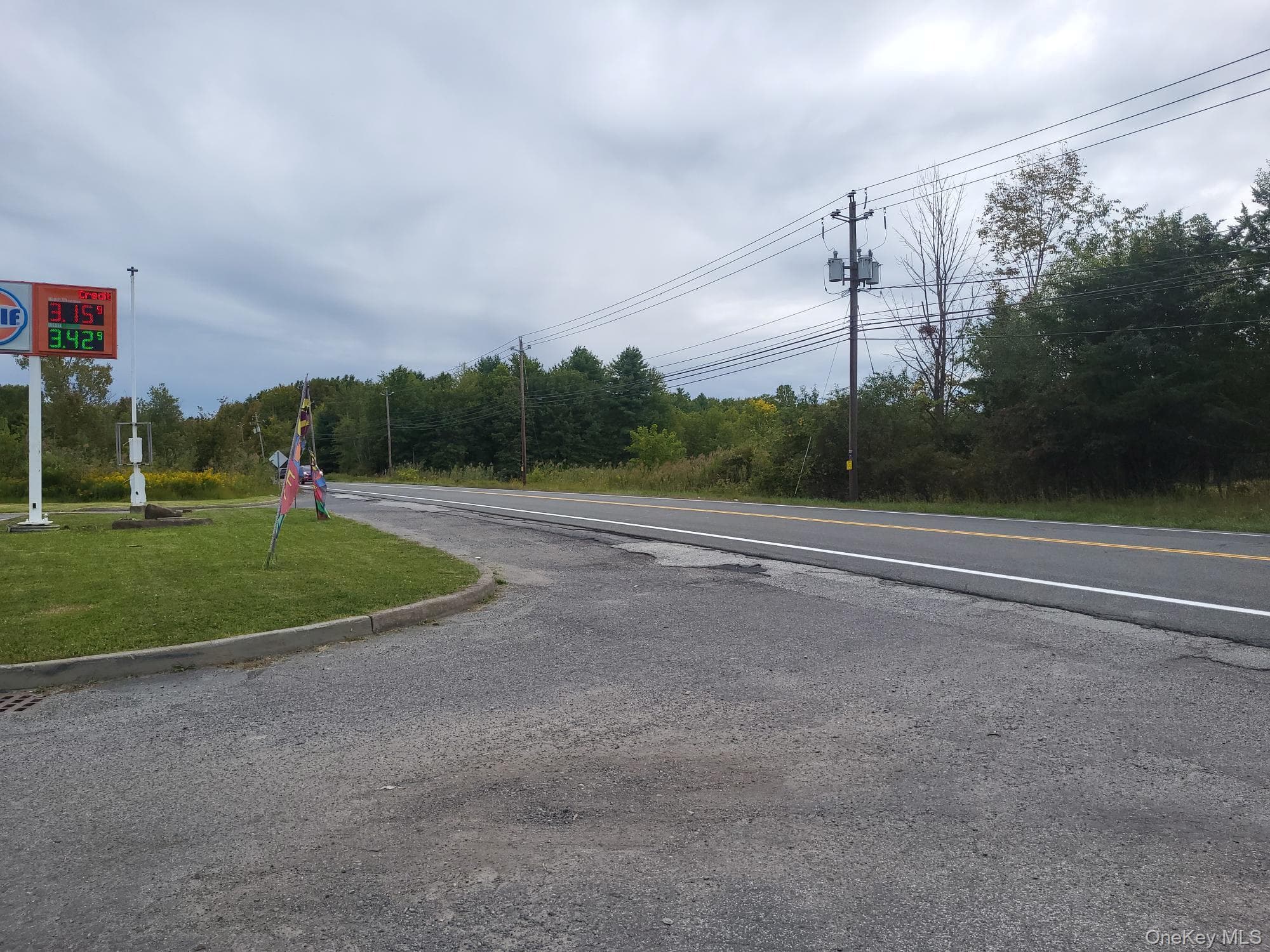 328 Bloomingburg Road, Middletown