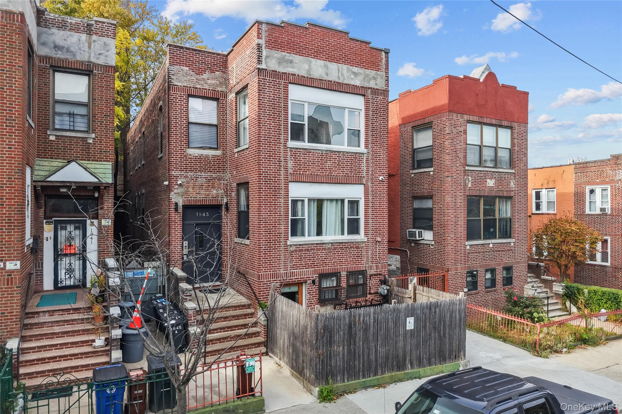 1845 Andrews Avenue thumbnail 3