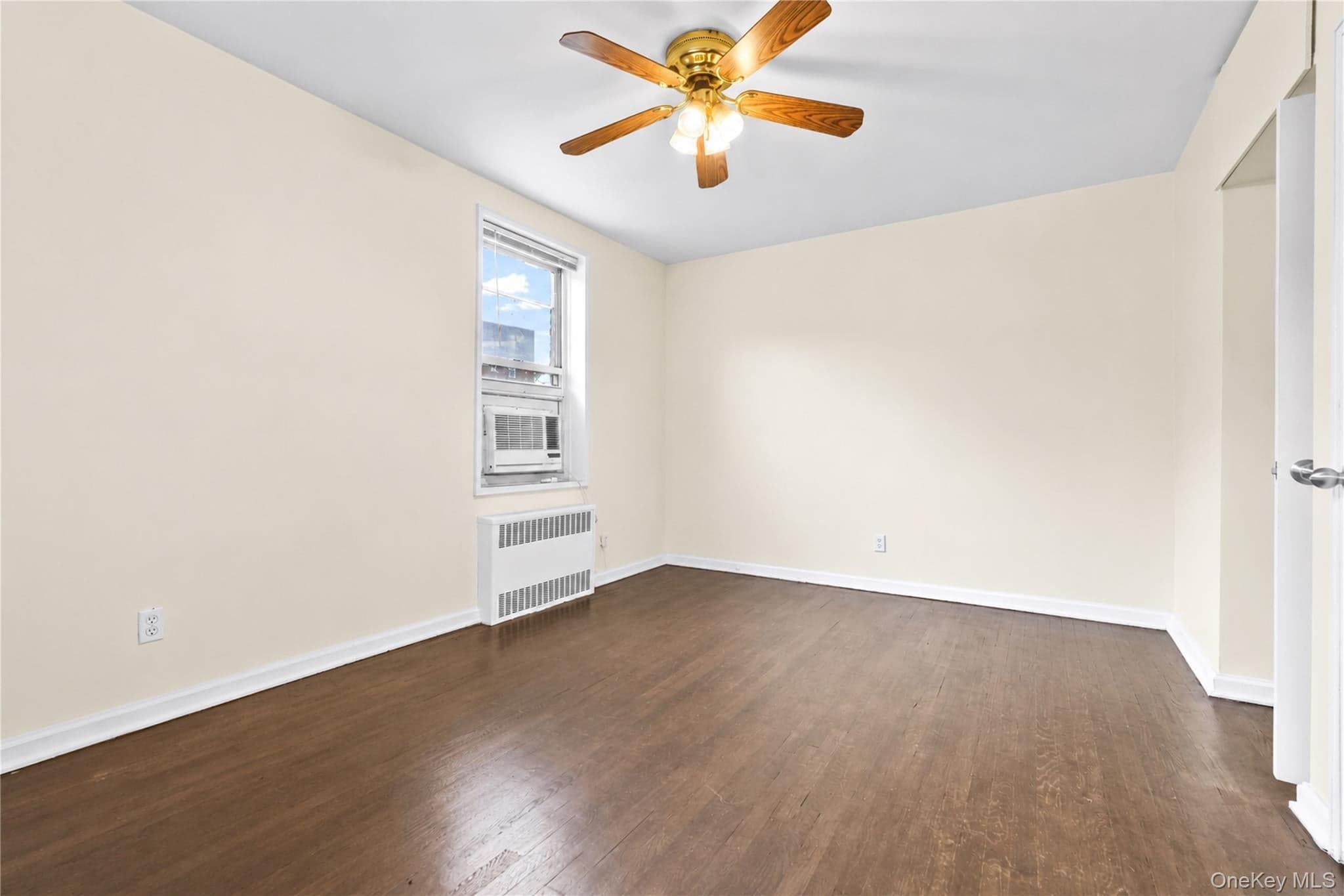 27-10 Parsons Boulevard Unit: 2F thumbnail 12