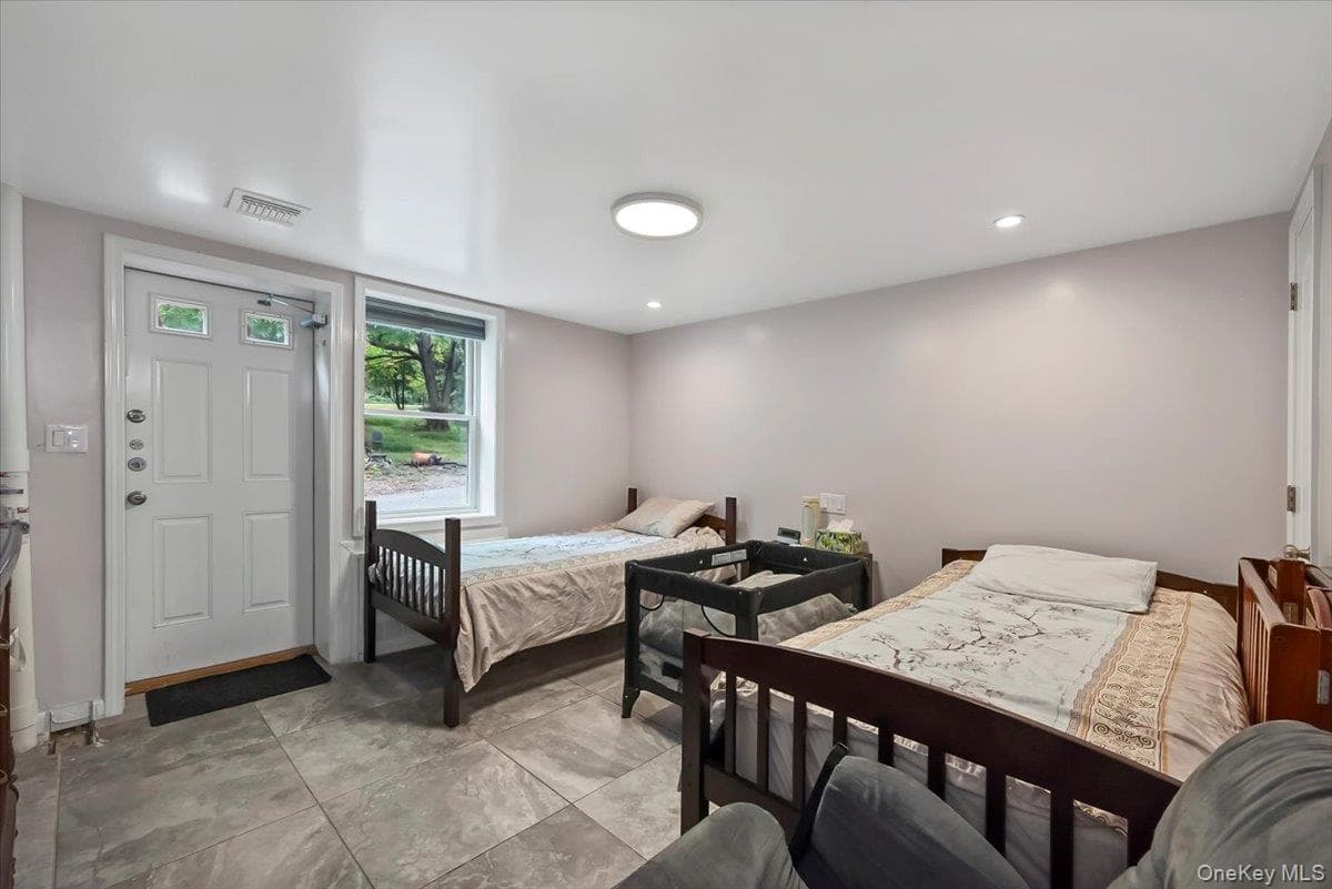 43 Freeland Street thumbnail 42