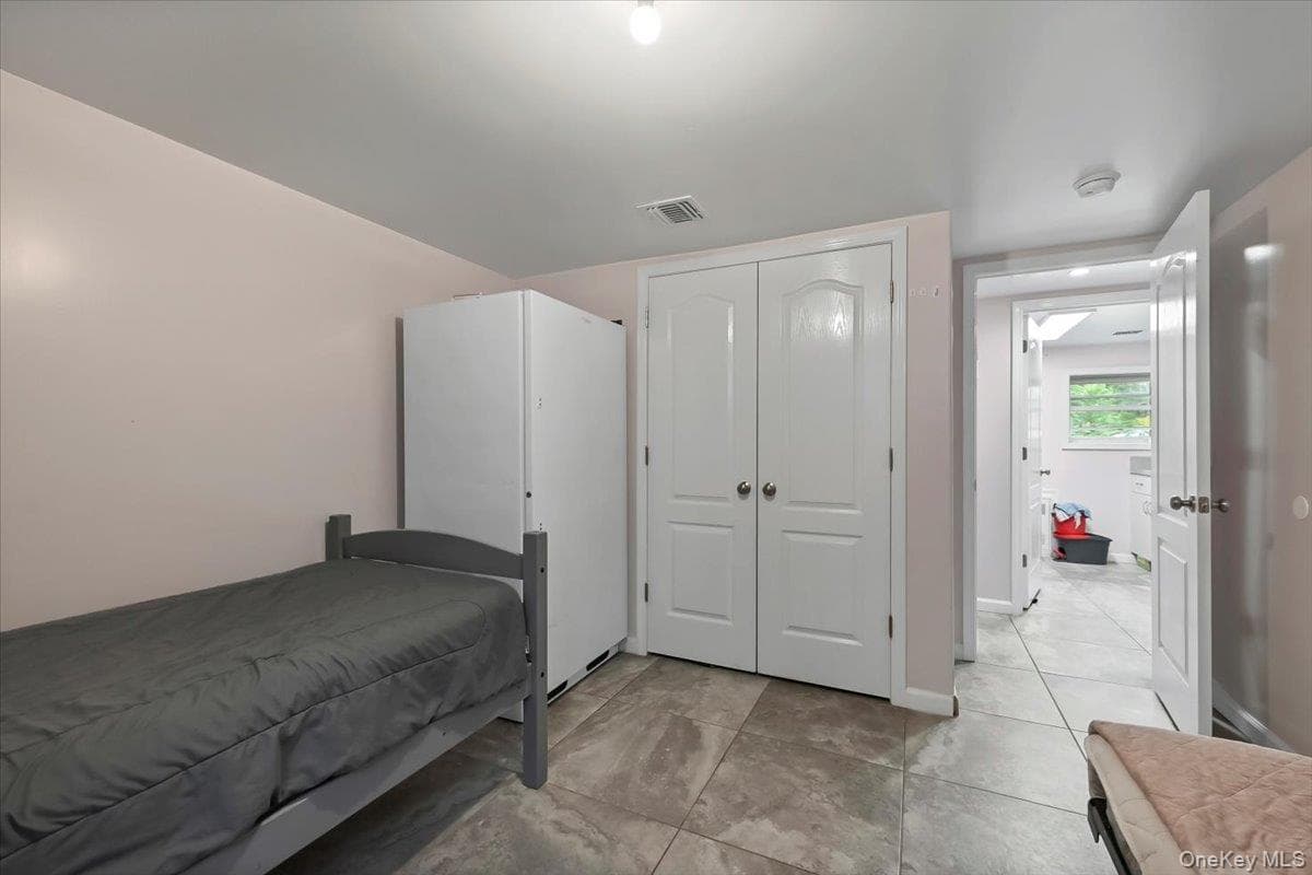 43 Freeland Street thumbnail 40