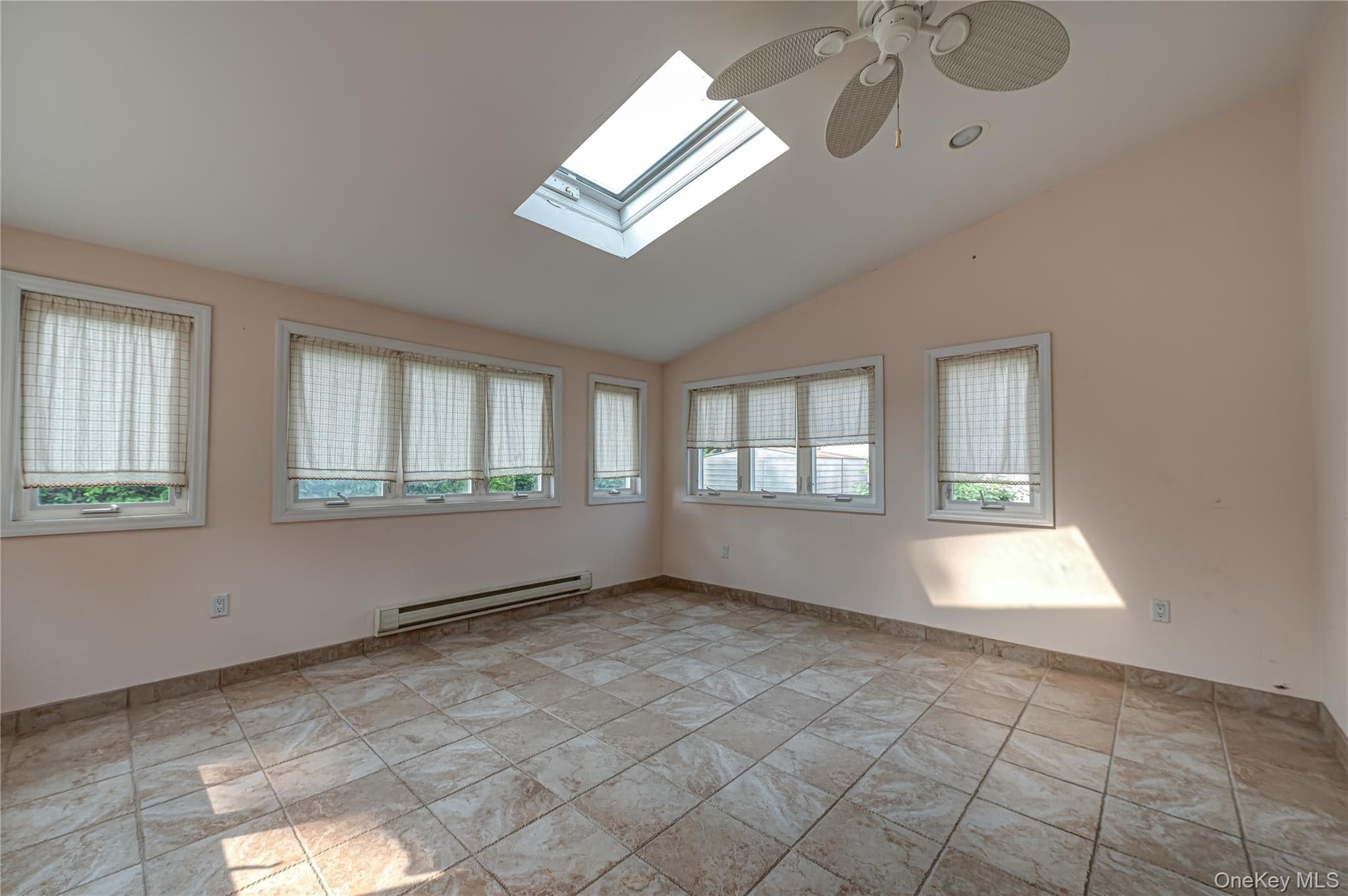 3986 Maplewood Drive thumbnail 15