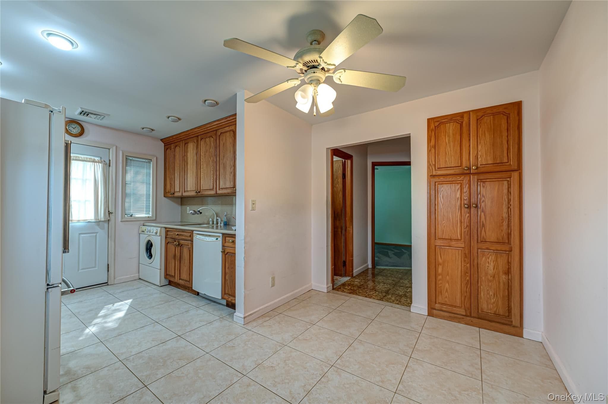 3986 Maplewood Drive thumbnail 10