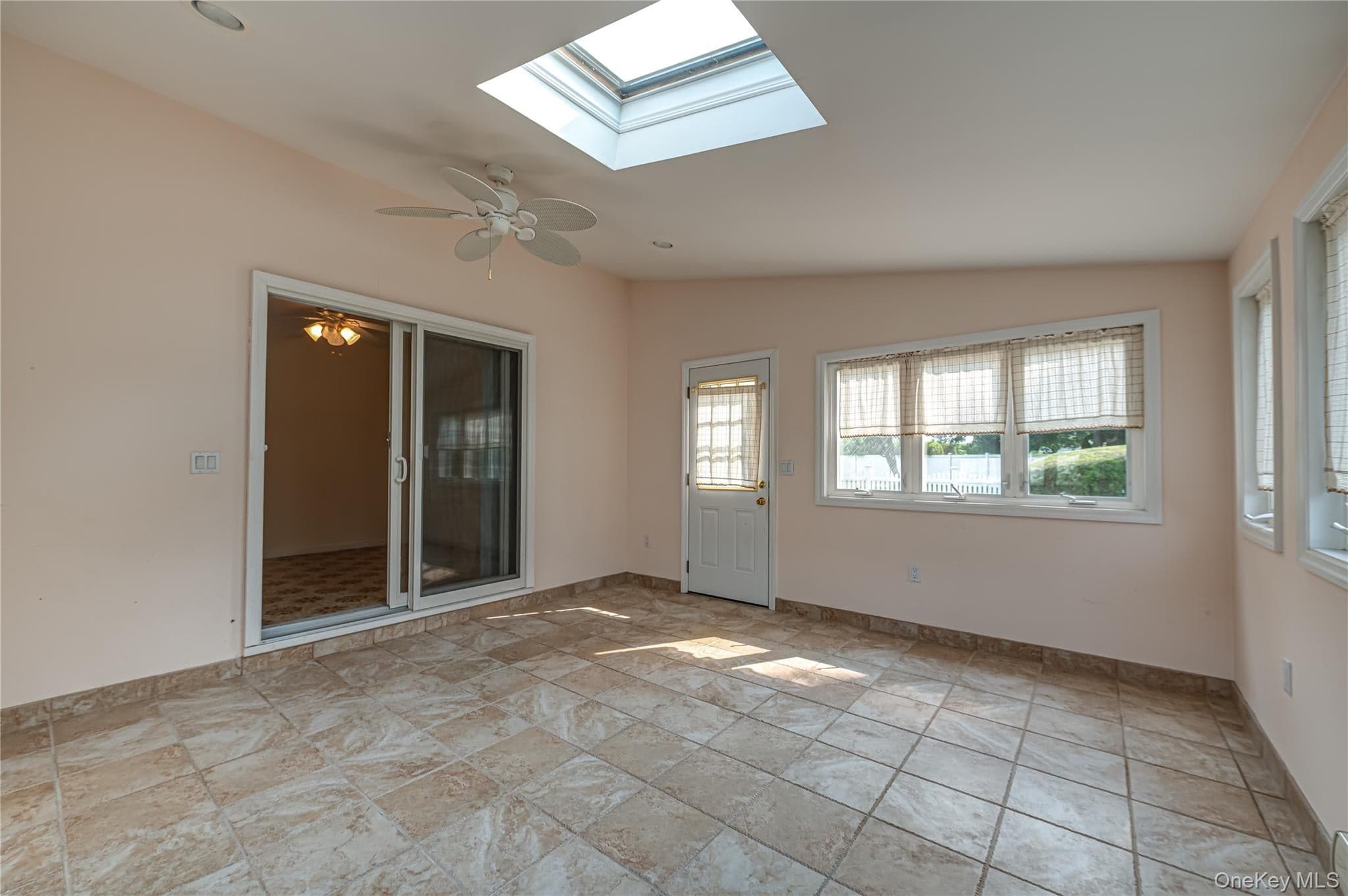3986 Maplewood Drive thumbnail 16