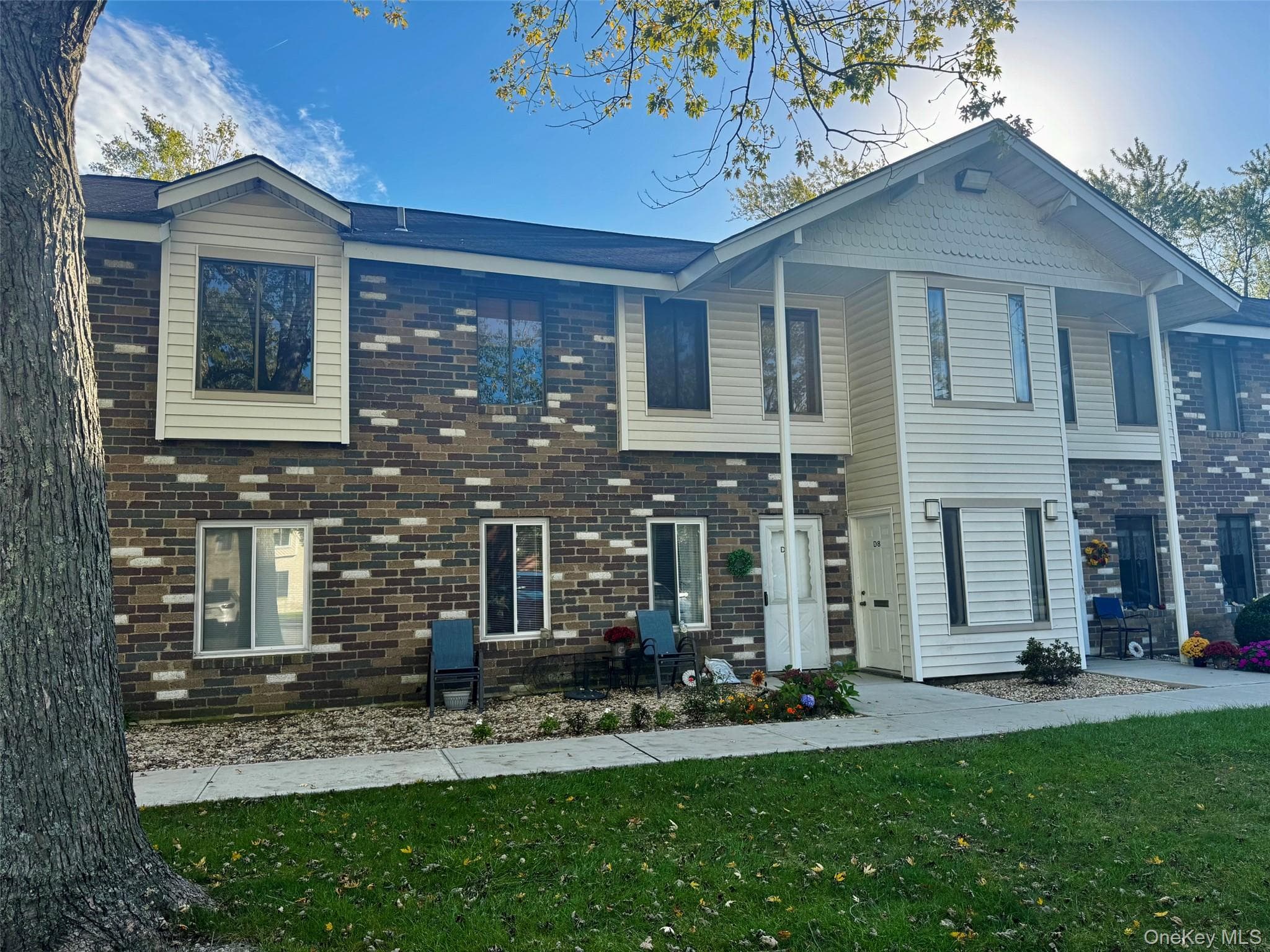 8 Denver Court Unit: 8D, Coram
