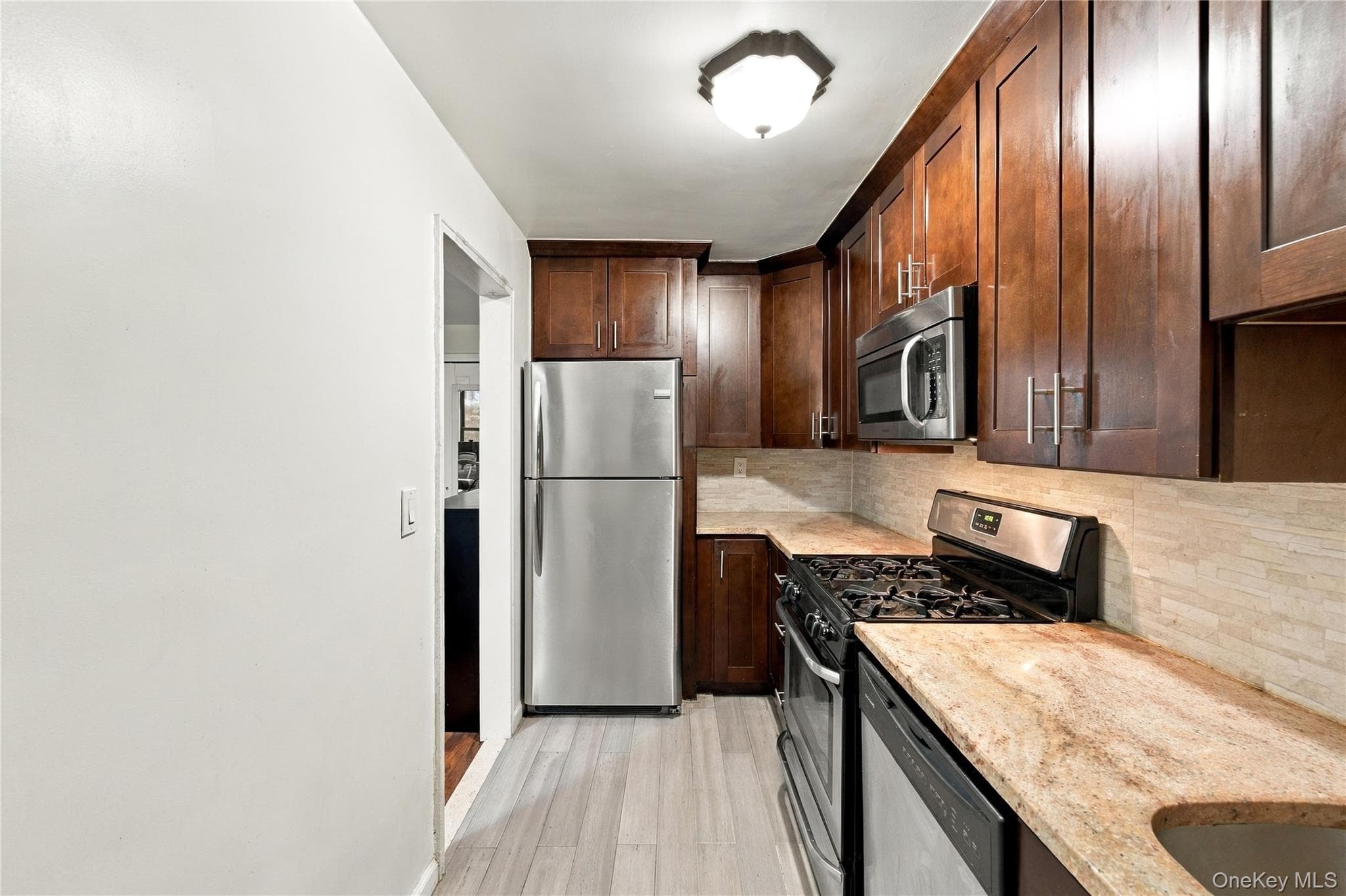 105-07 66th Road Unit: 1G thumbnail 6