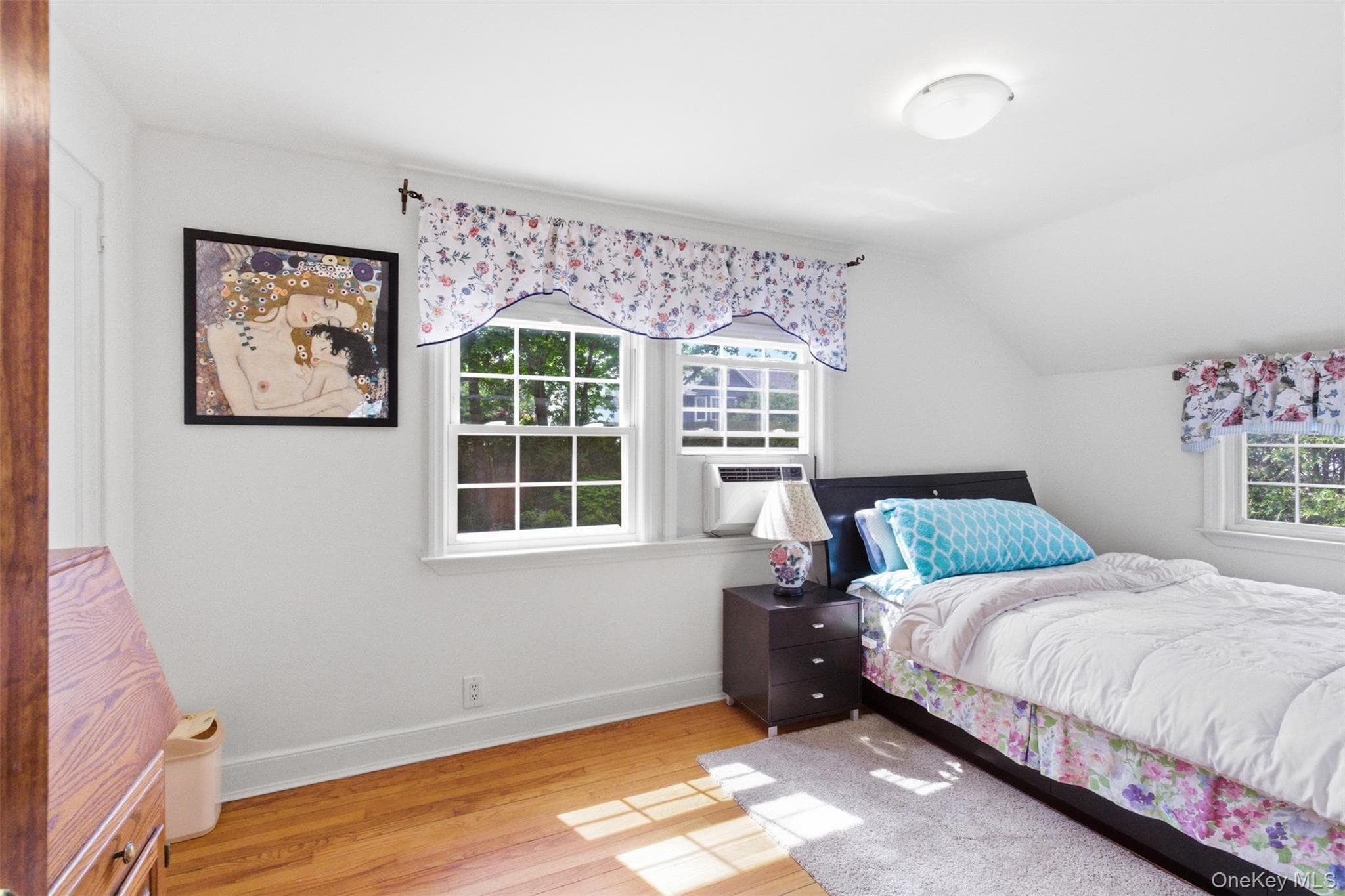 47 Onderdonk Avenue thumbnail 24