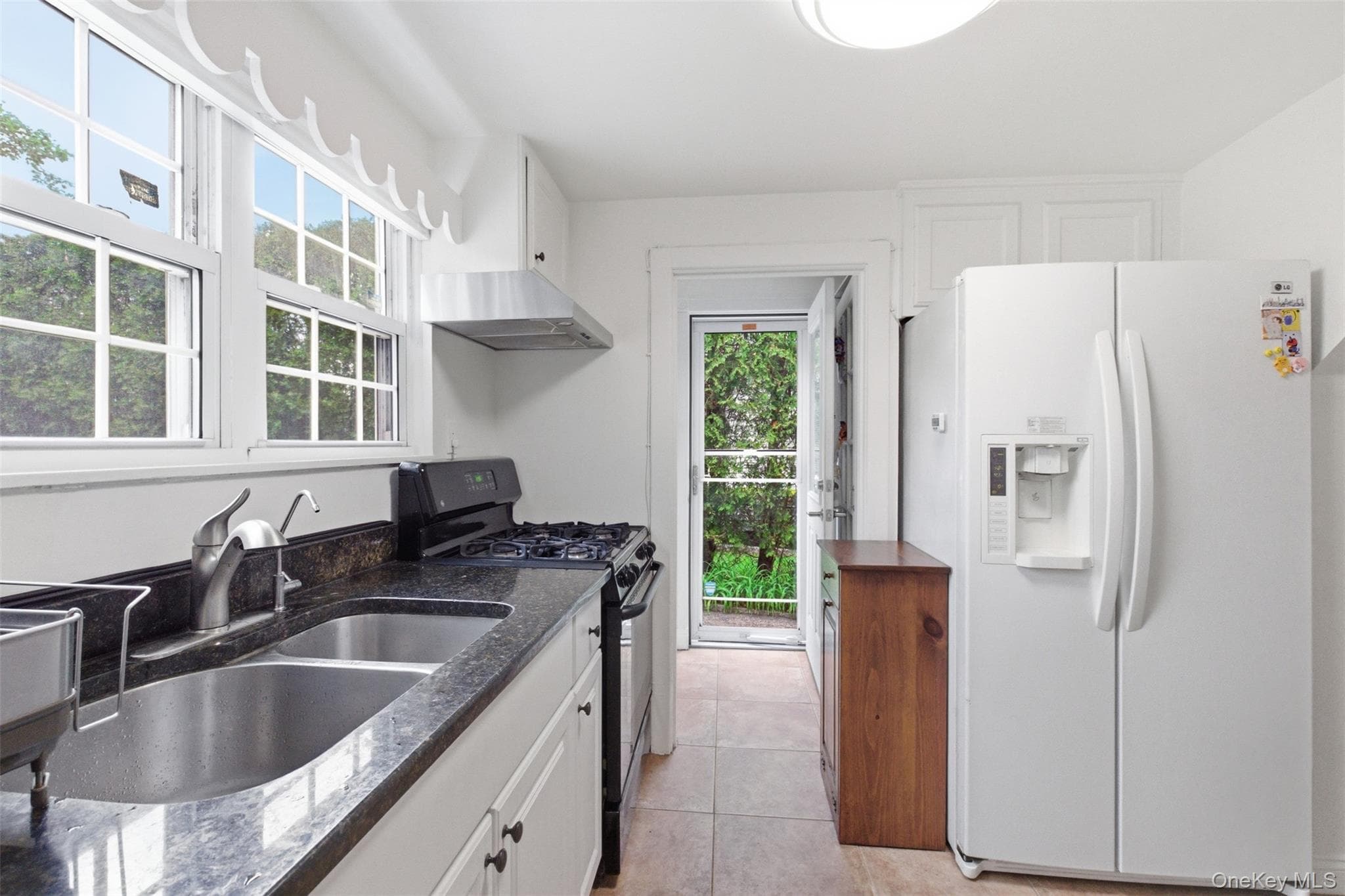 47 Onderdonk Avenue thumbnail 15