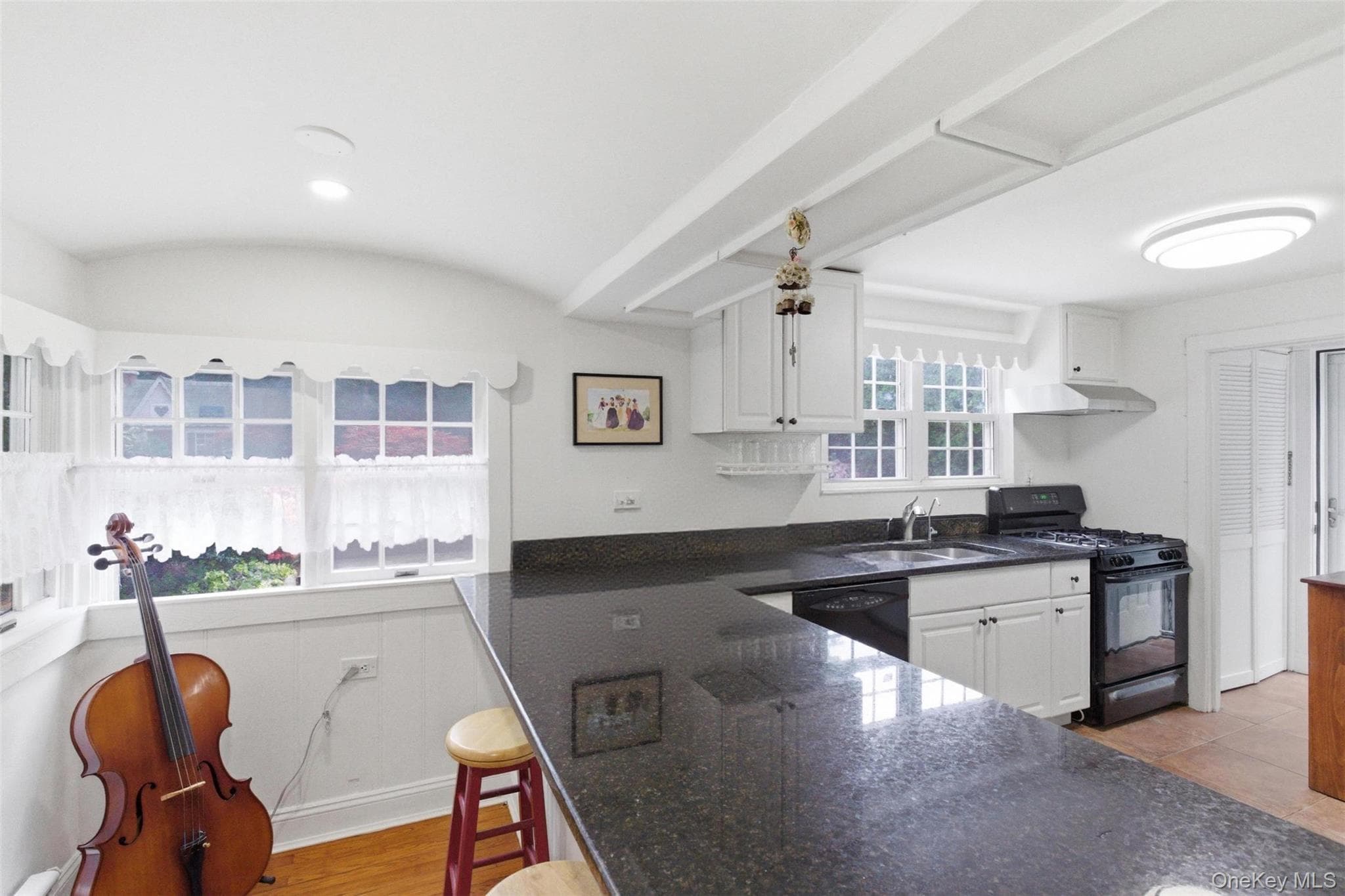 47 Onderdonk Avenue thumbnail 10