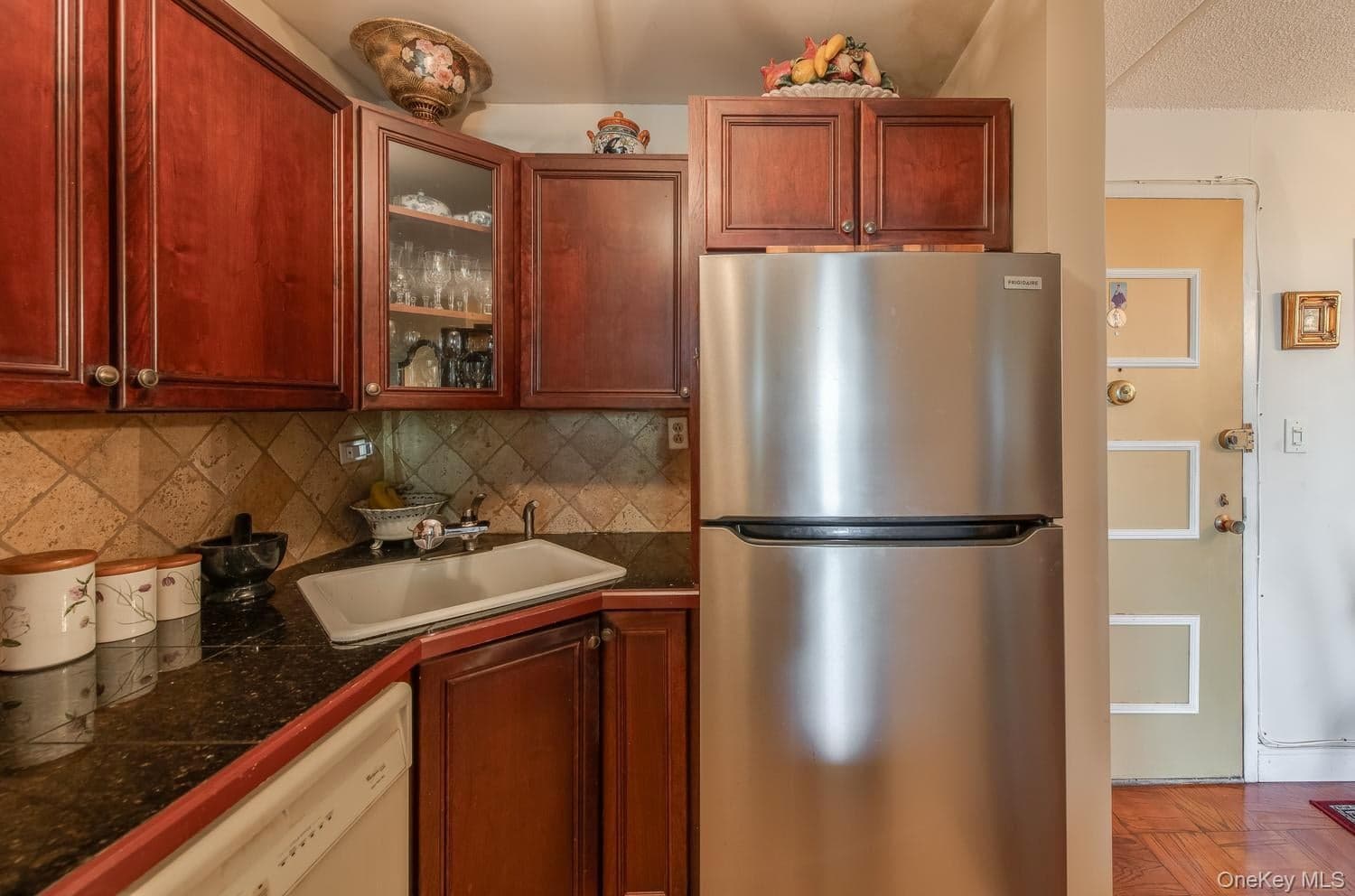 160 Academy Street Unit: 10N thumbnail 9