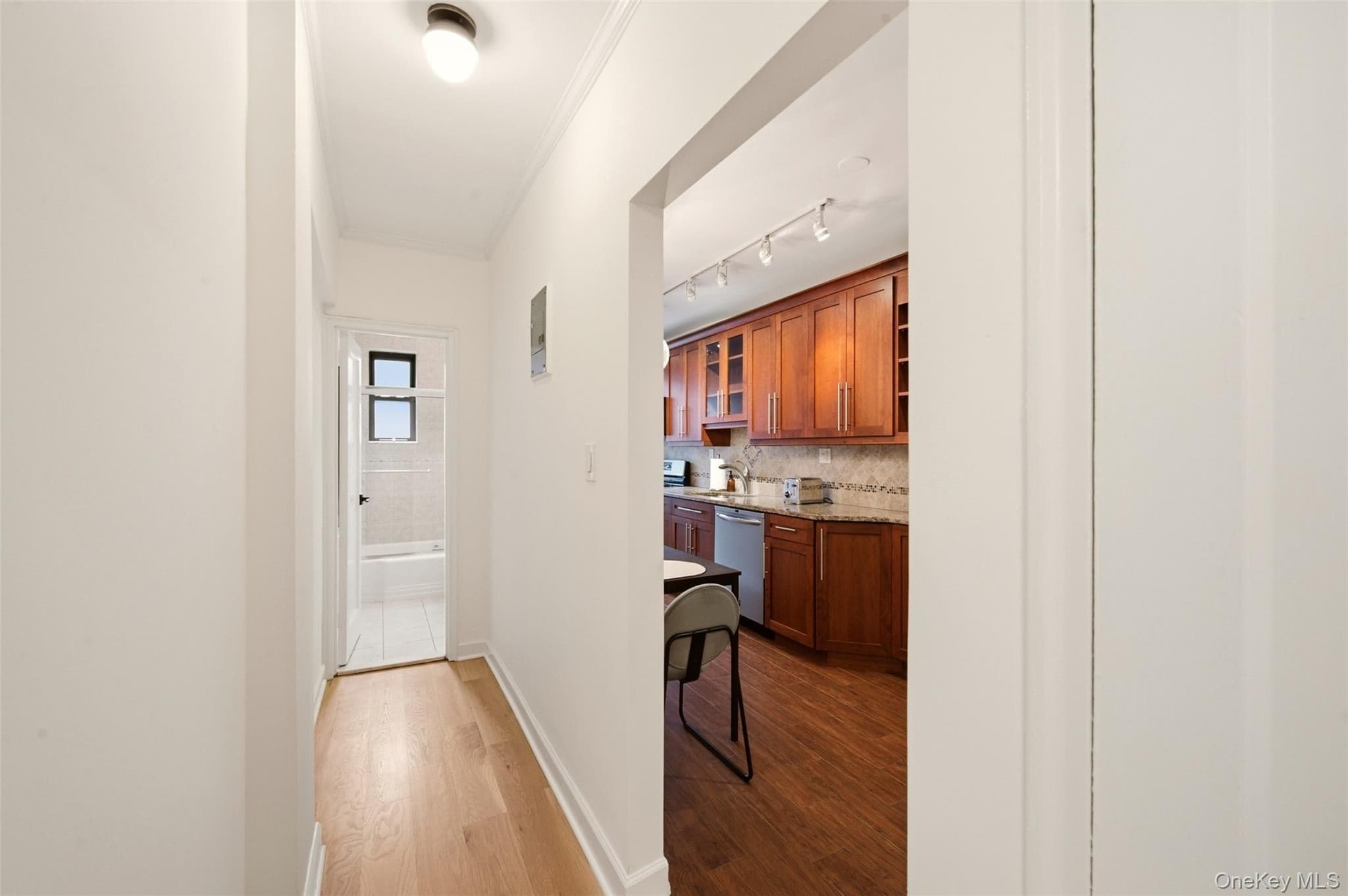 90 Schenck AVE Unit: 3M thumbnail 11