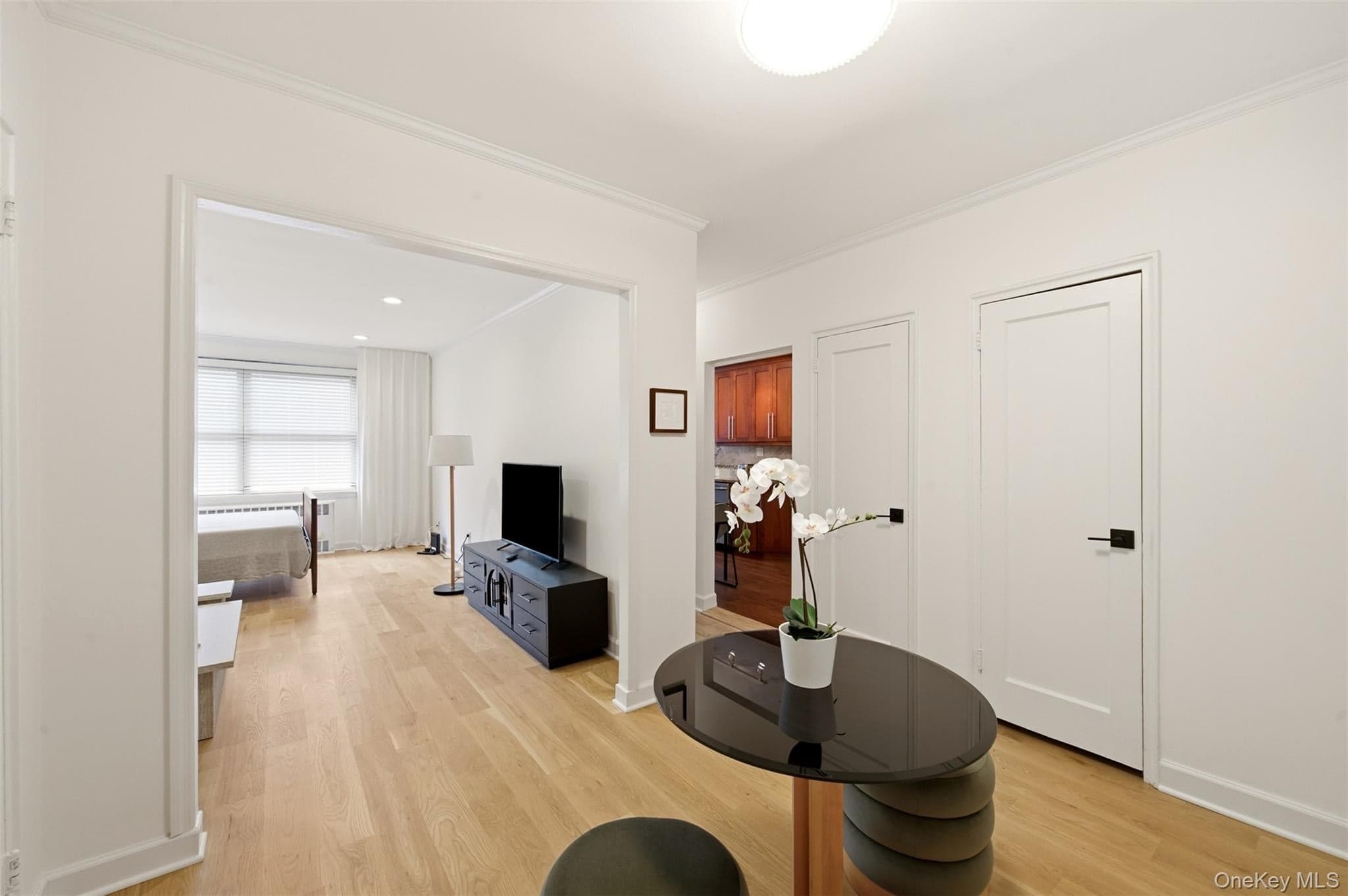 90 Schenck AVE Unit: 3M thumbnail 4