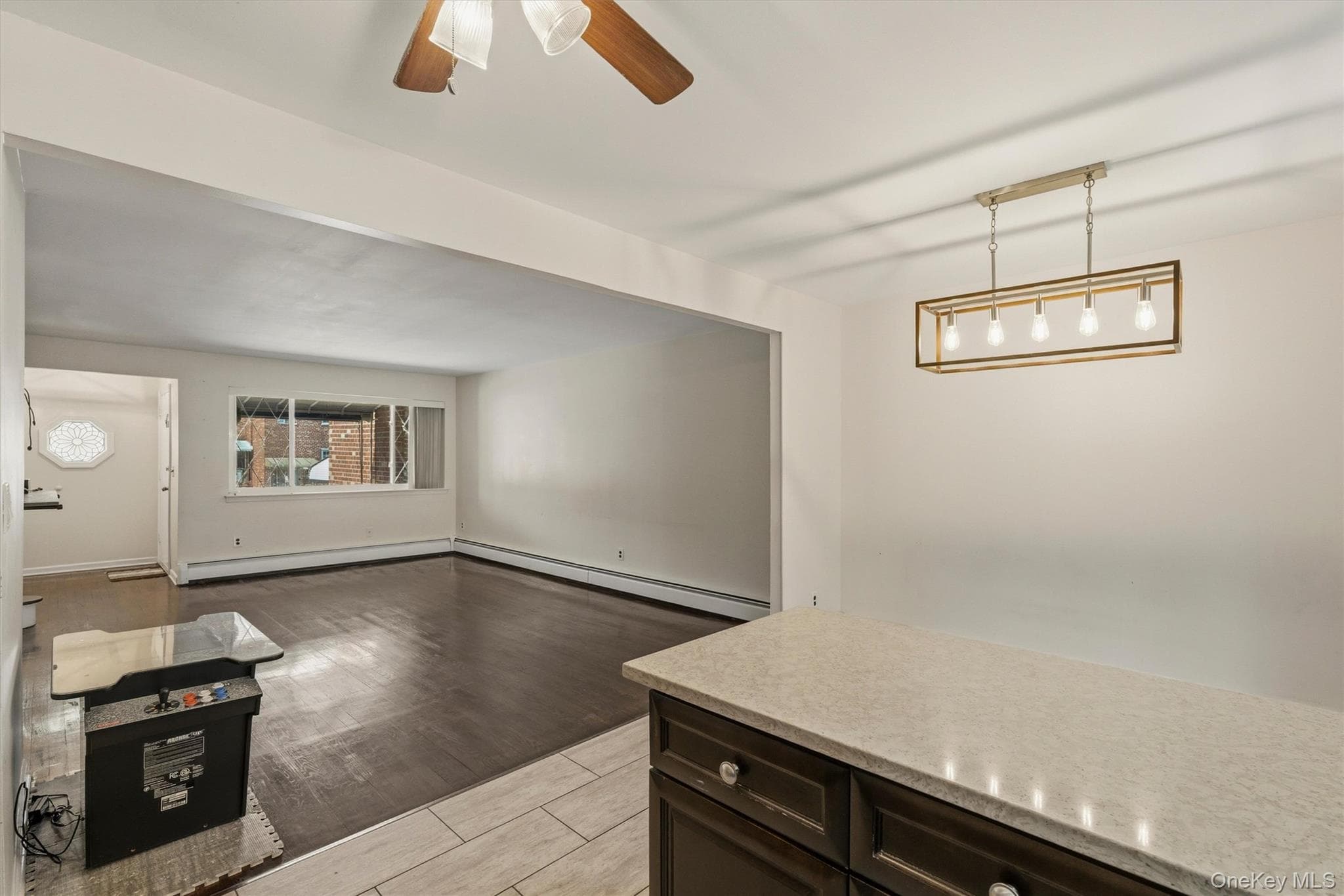1018 Throggmorton Avenue thumbnail 16