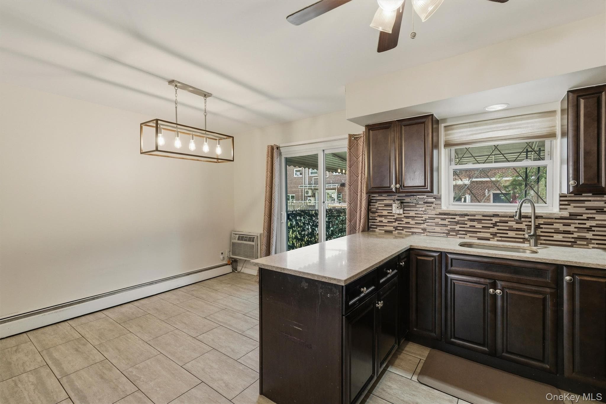 1018 Throggmorton Avenue thumbnail 14
