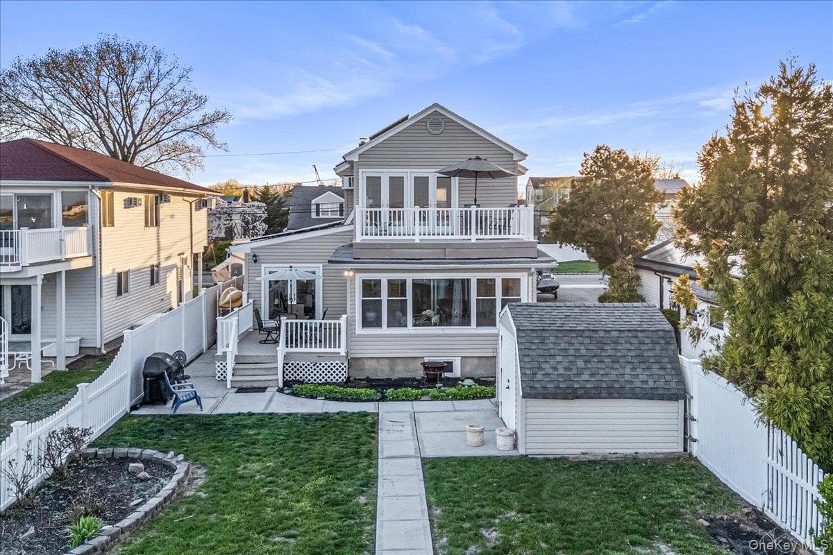 3451 Bay Front thumbnail 2