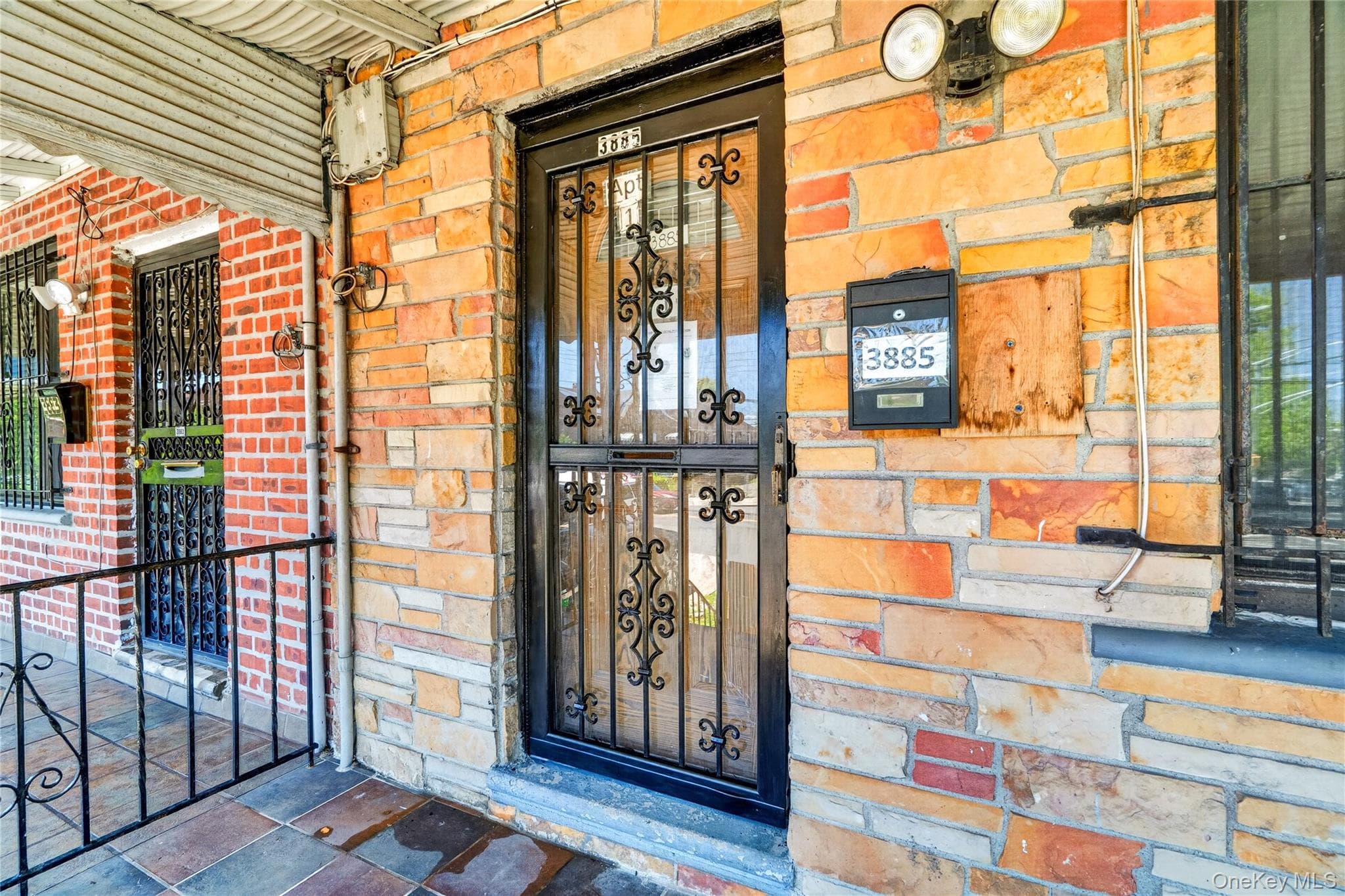 3885 Paulding Avenue thumbnail 14