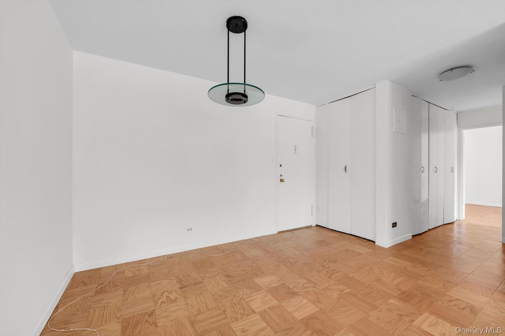 61-20 Grand Central Parkway Unit: C303 thumbnail 4