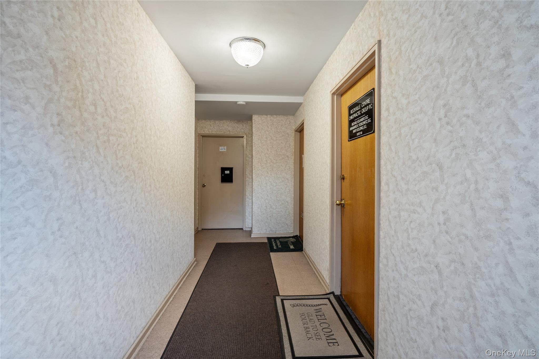 200 N. Village Avenue Unit: 101A thumbnail 4