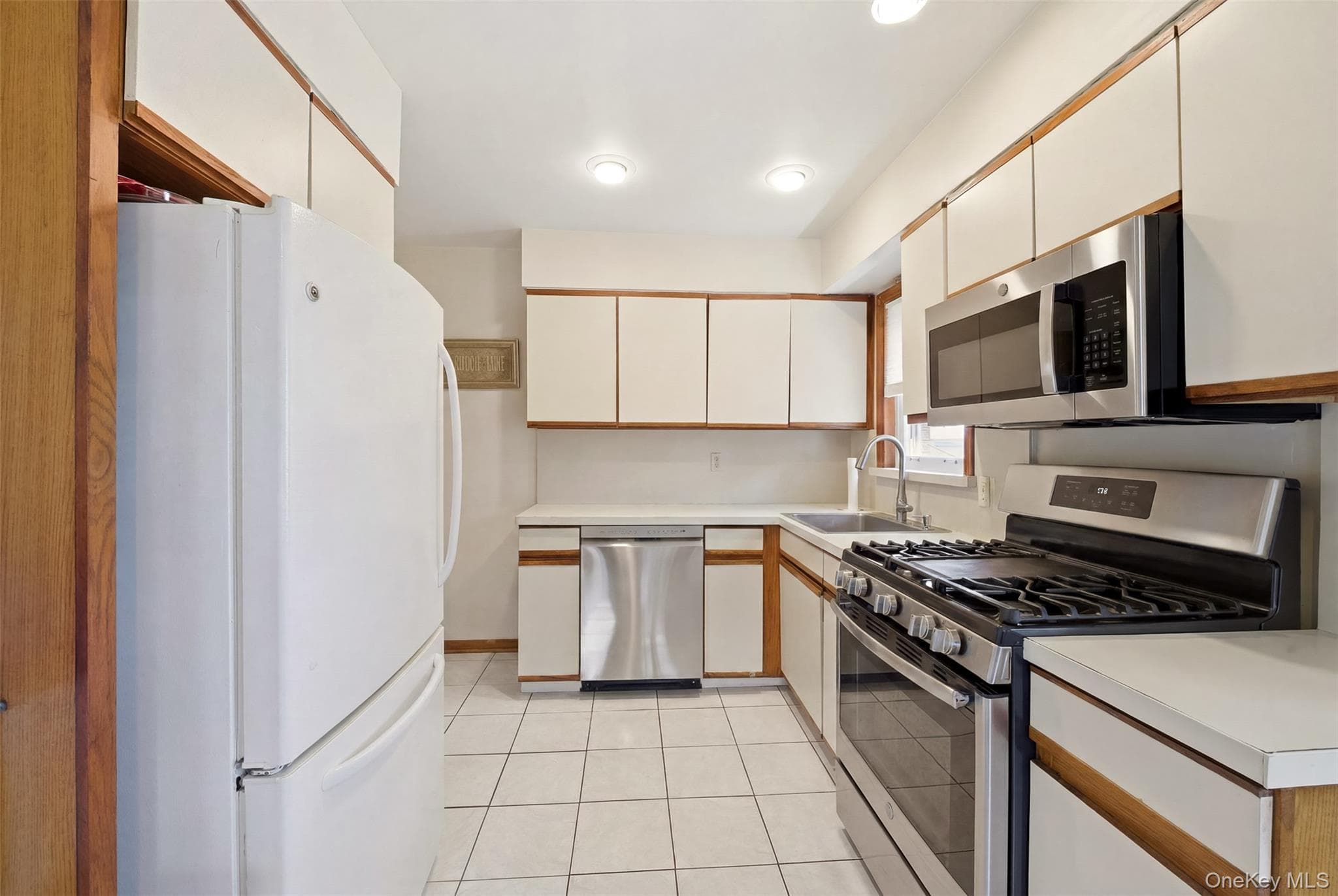 1155 Delmar Avenue thumbnail 7