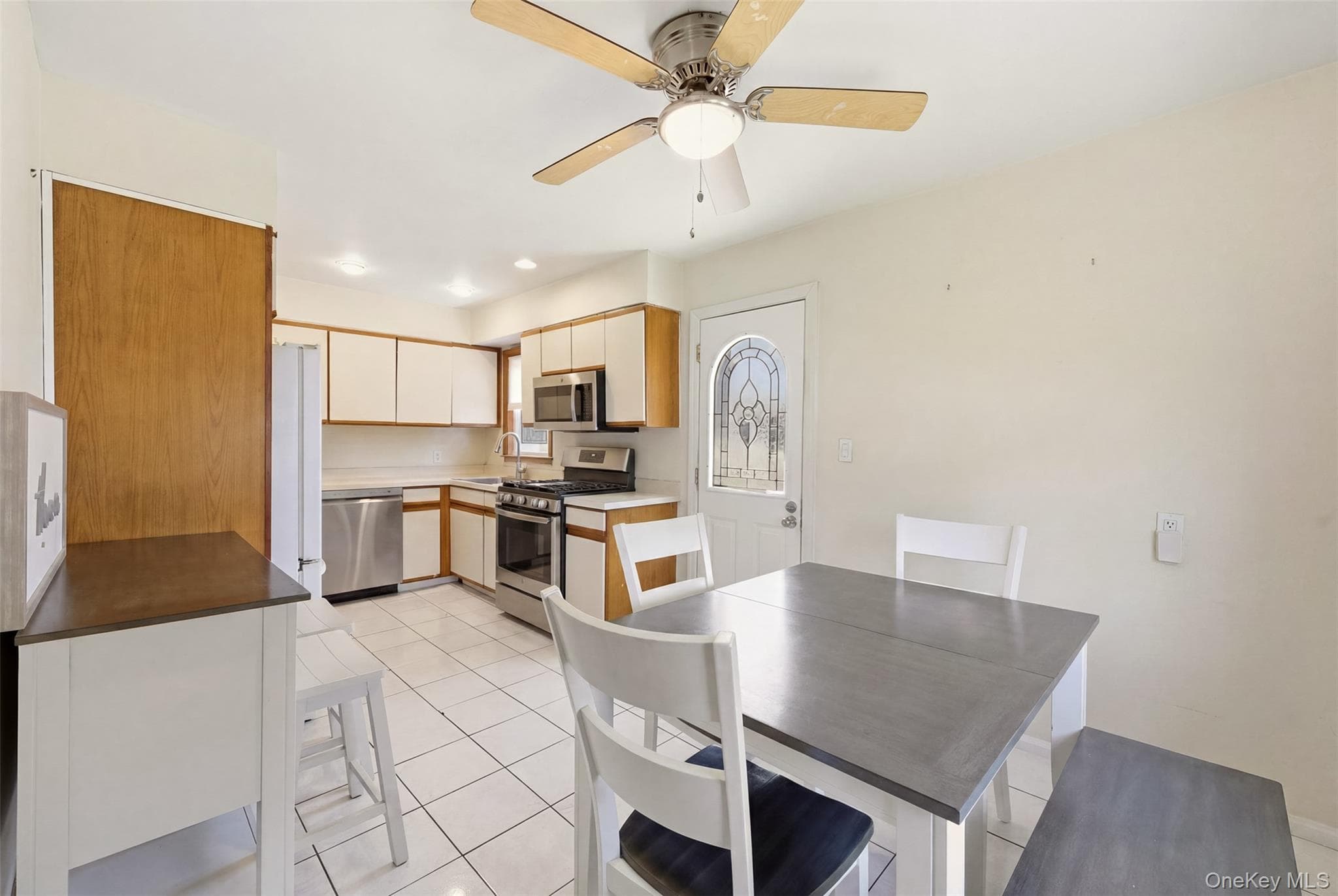 1155 Delmar Avenue thumbnail 8