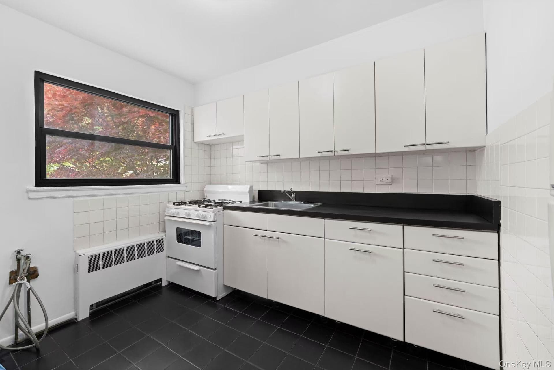 7632 Springfield Boulevard Unit: 143A thumbnail 13