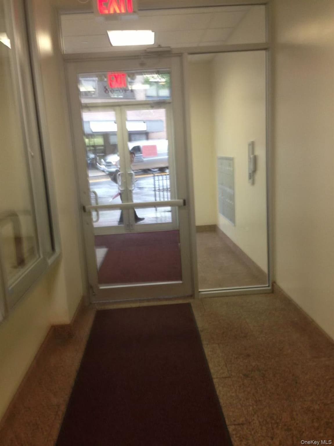 4207 Kissena Boulevard thumbnail 2