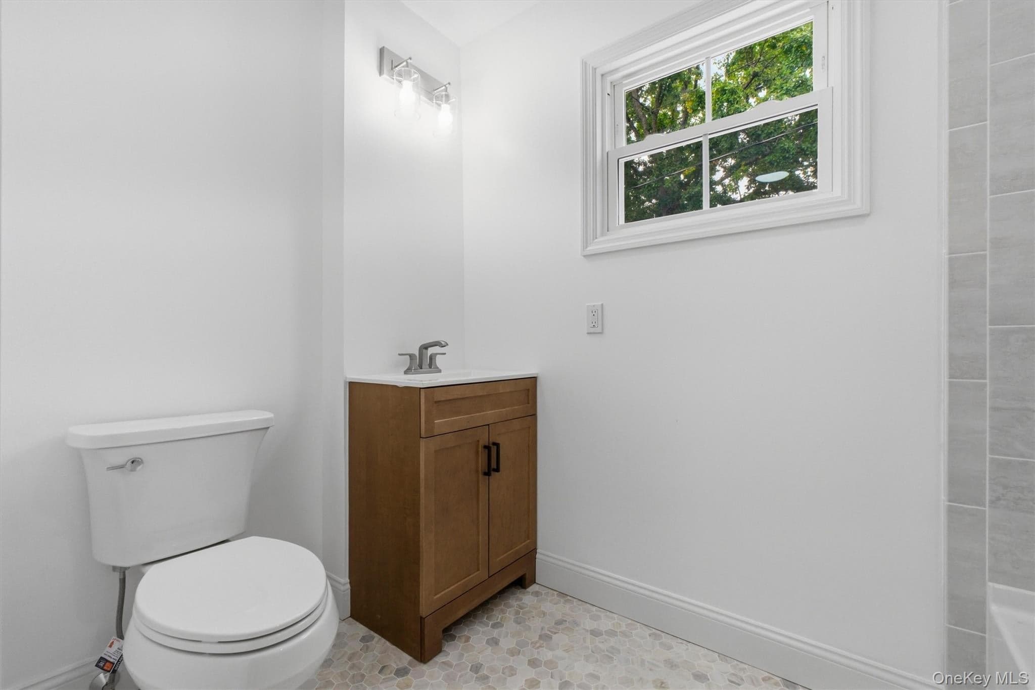 119 Verplanck Avenue thumbnail 37