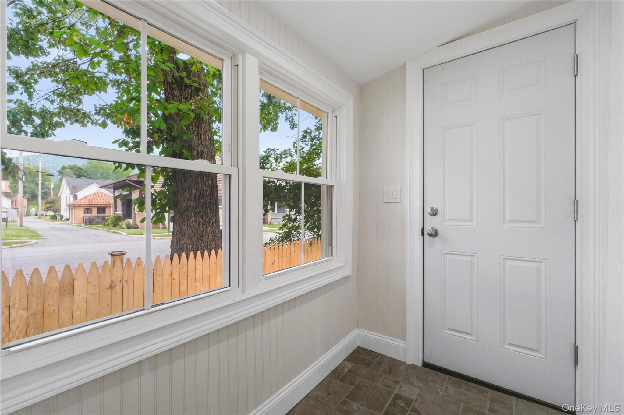 119 Verplanck Avenue thumbnail 25
