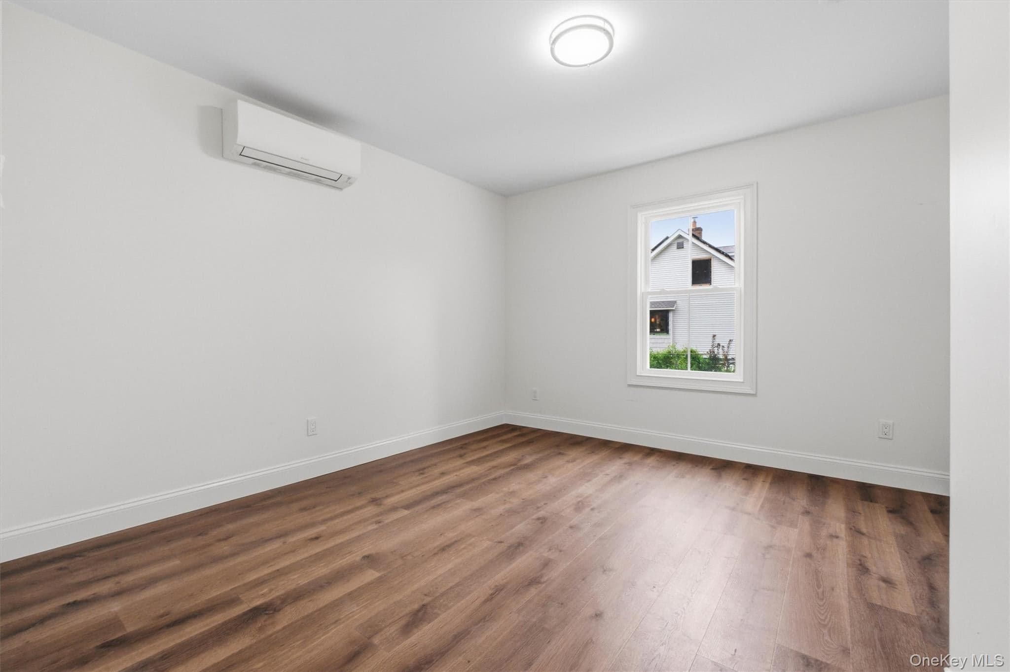 119 Verplanck Avenue thumbnail 23