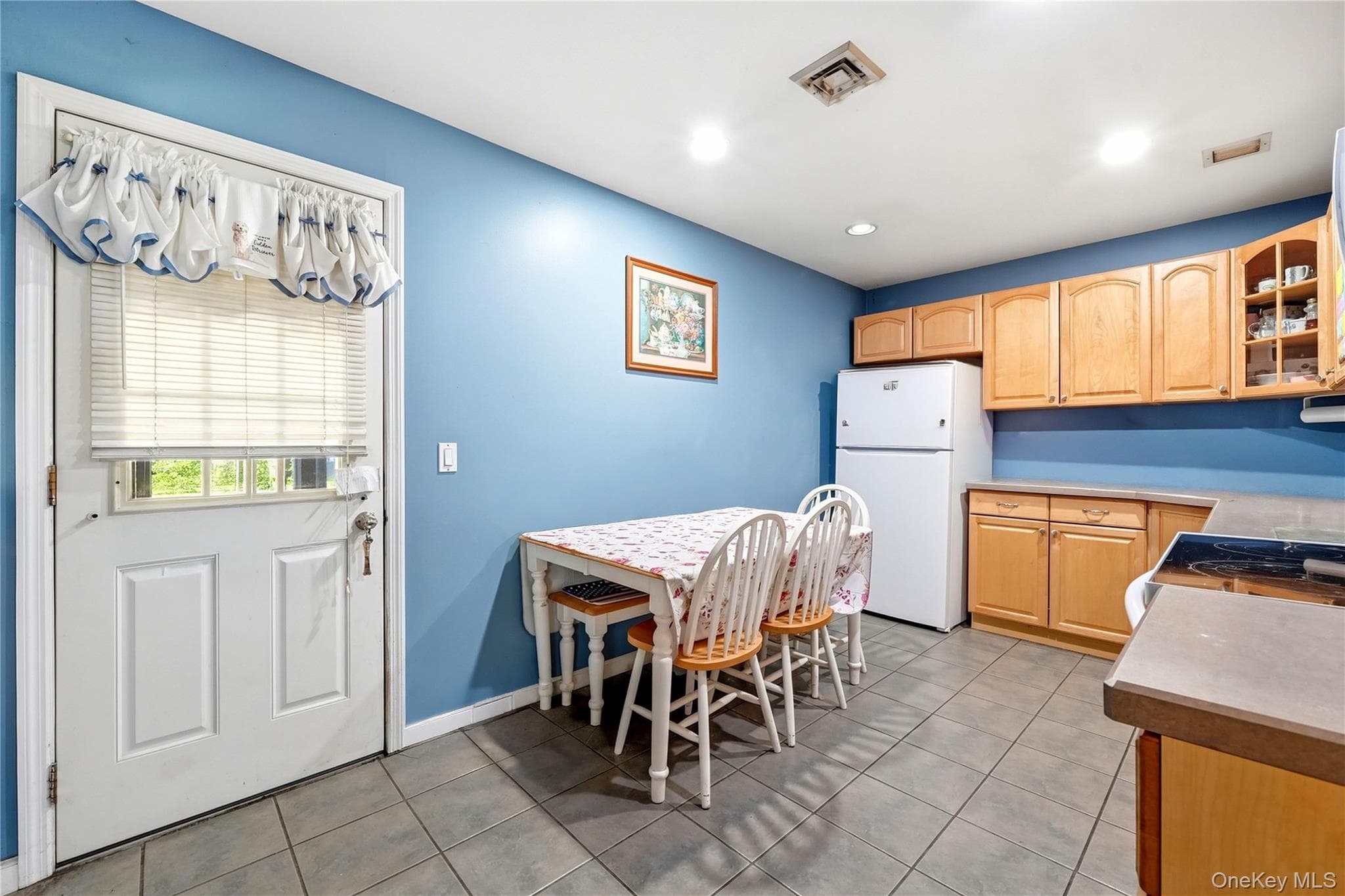 98 Smith Avenue thumbnail 11