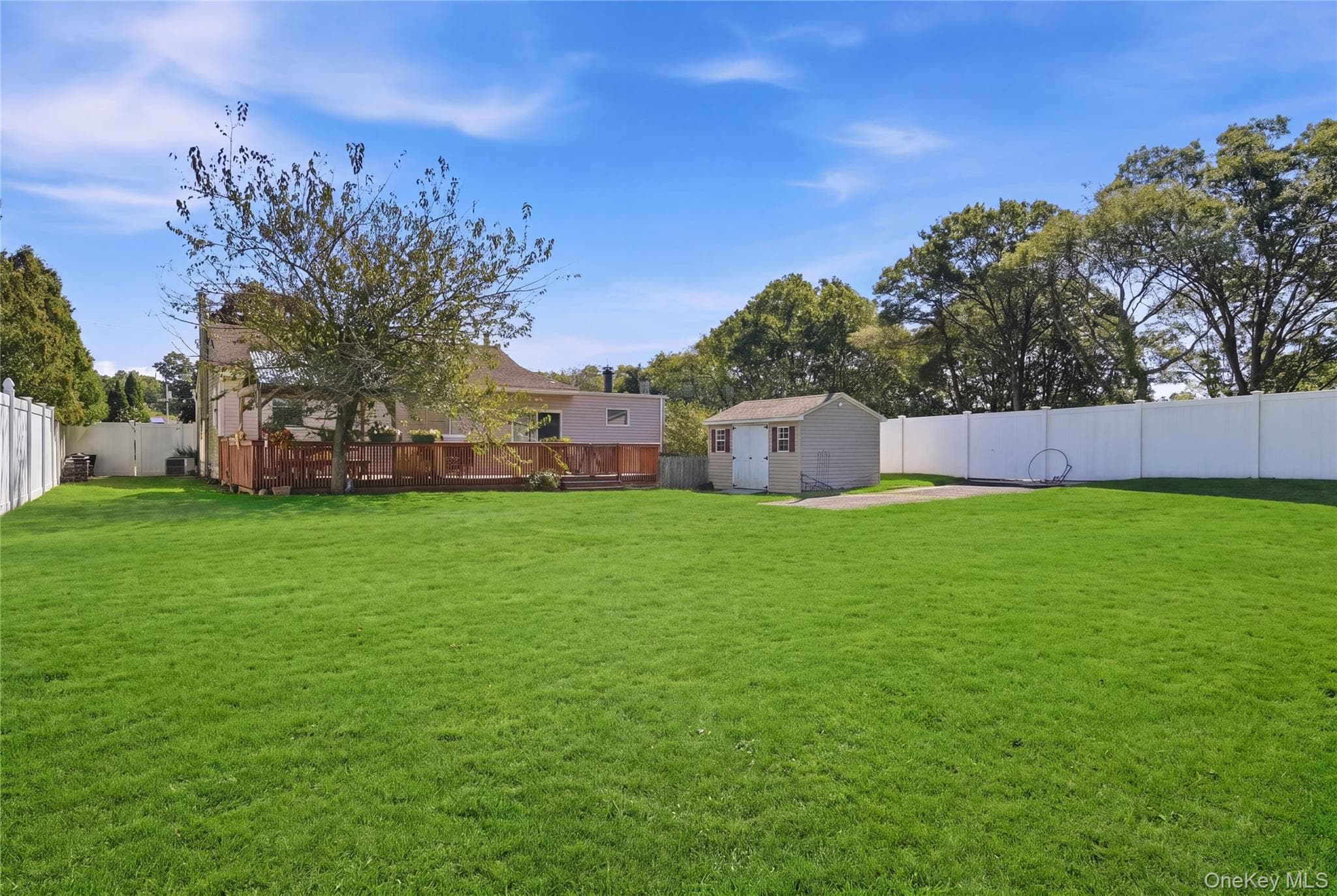98 Smith Avenue thumbnail 27