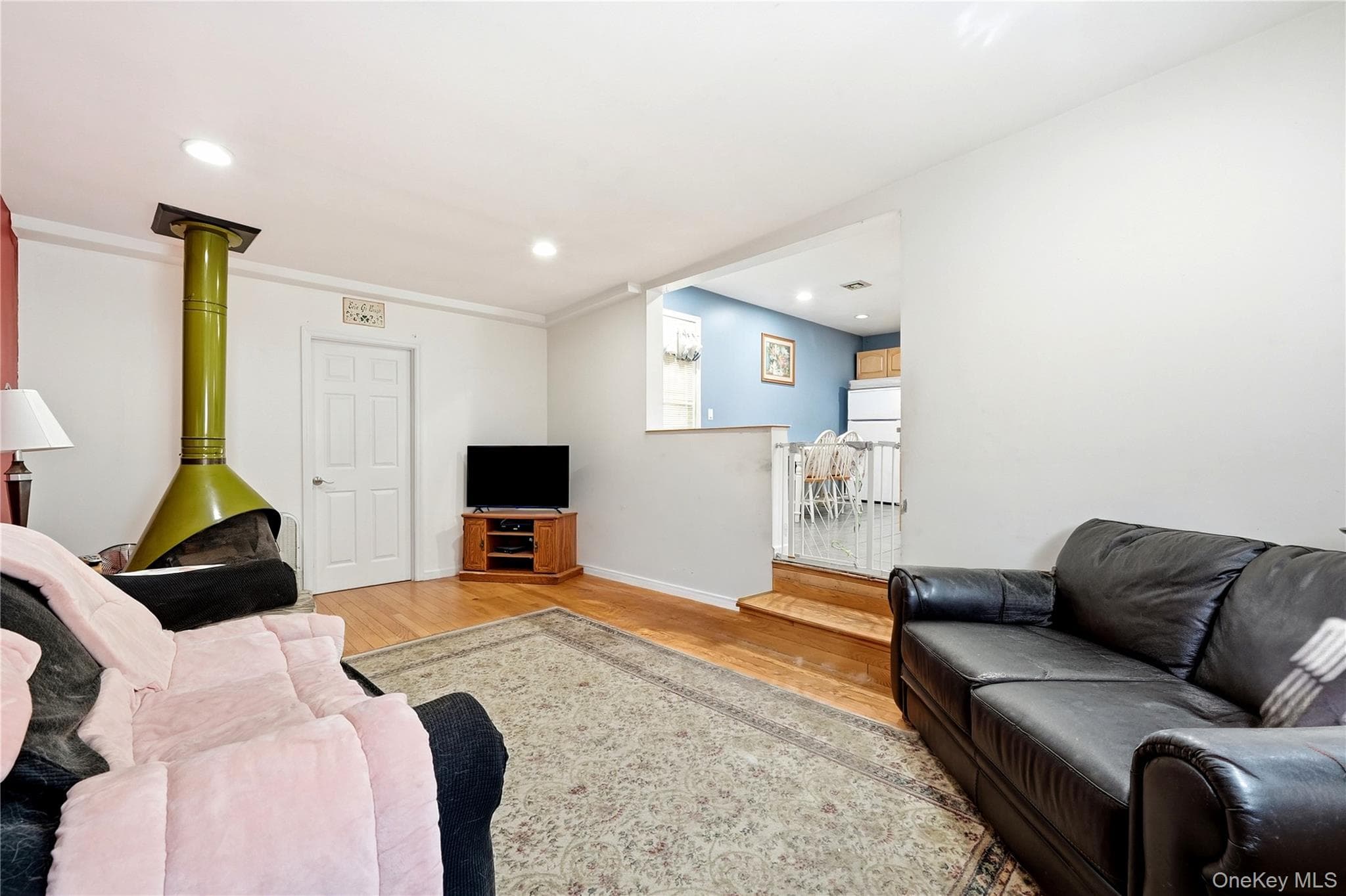 98 Smith Avenue thumbnail 15