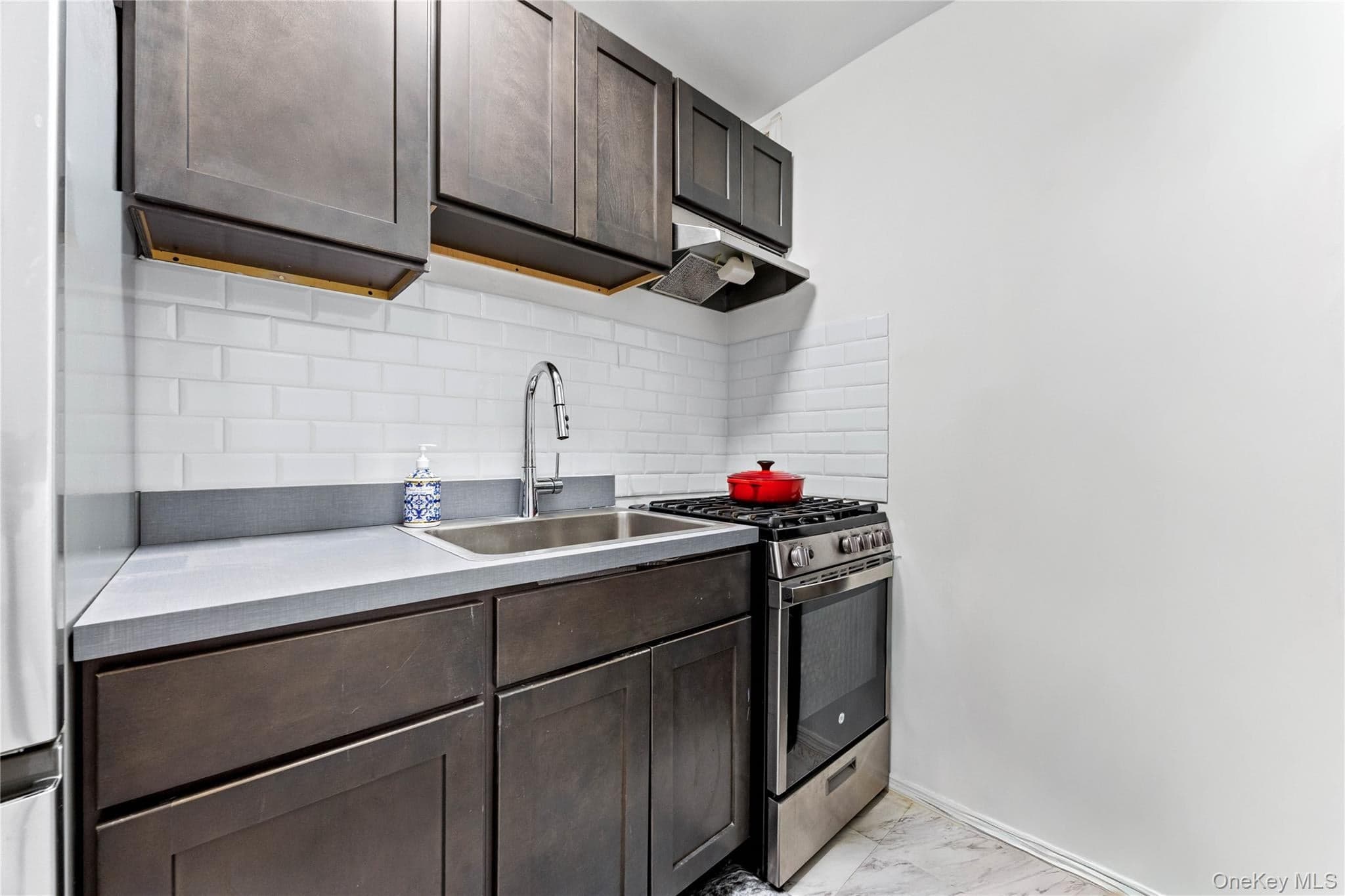 2830 Briggs Avenue Unit: 4C thumbnail 7